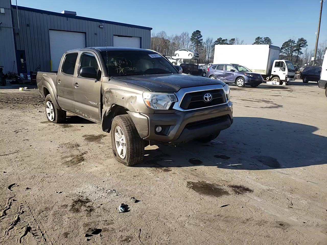 Photo 10 VIN: 3TMJU4GN4FM182325 - TOYOTA TACOMA 