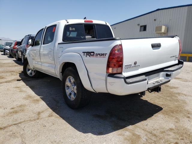 Photo 2 VIN: 3TMJU4GN4FM193650 - TOYOTA TACOMA DOU 