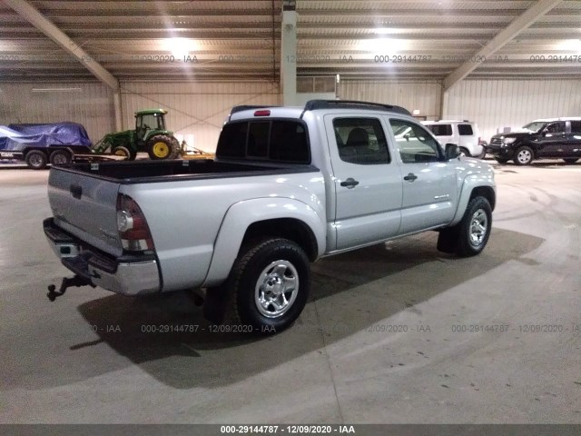 Photo 3 VIN: 3TMJU4GN5BM113847 - TOYOTA TACOMA 