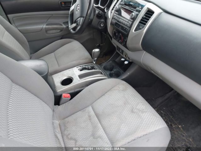 Photo 4 VIN: 3TMJU4GN6CM127032 - TOYOTA TACOMA 