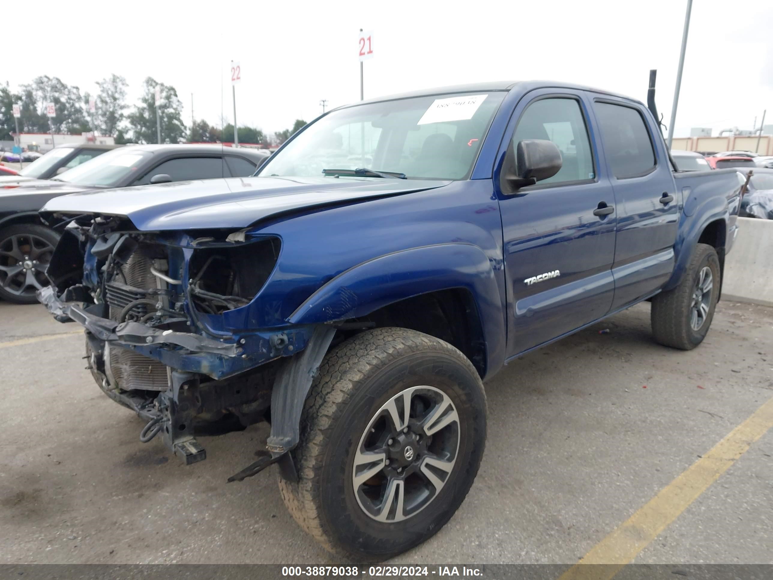 Photo 2 VIN: 3TMJU4GN6FM189230 - TOYOTA TACOMA 