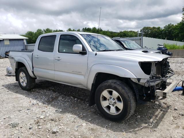 Photo 3 VIN: 3TMJU4GN7AM105697 - TOYOTA TACOMA DOU 