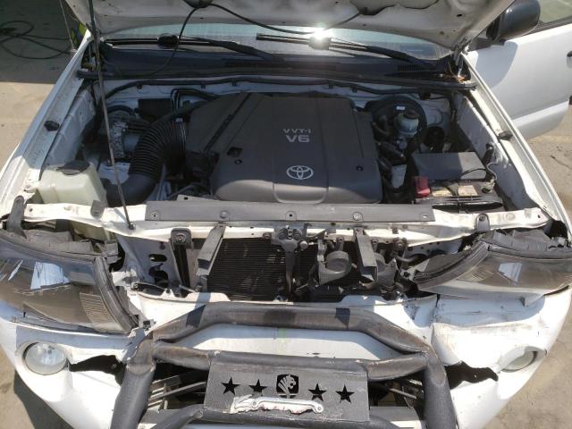 Photo 10 VIN: 3TMJU4GN7BM116510 - TOYOTA TACOMA DOU 