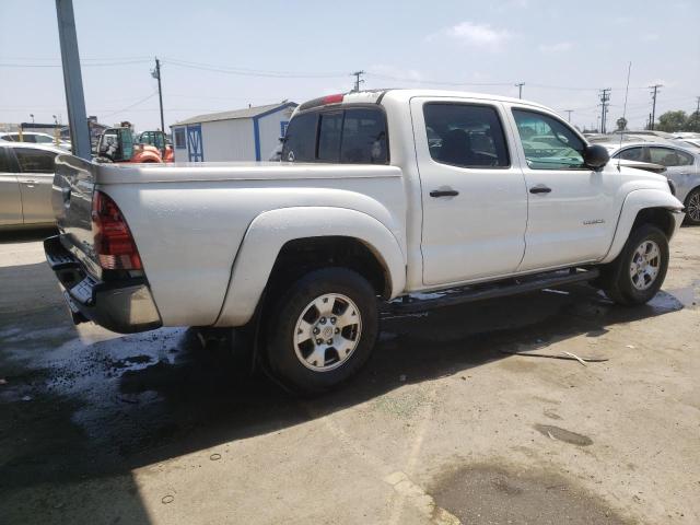 Photo 2 VIN: 3TMJU4GN7BM116510 - TOYOTA TACOMA DOU 