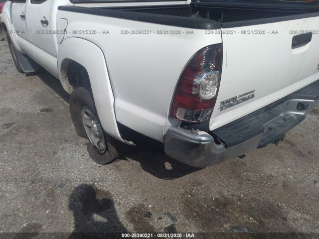 Photo 5 VIN: 3TMJU4GN7CM137083 - TOYOTA TACOMA 