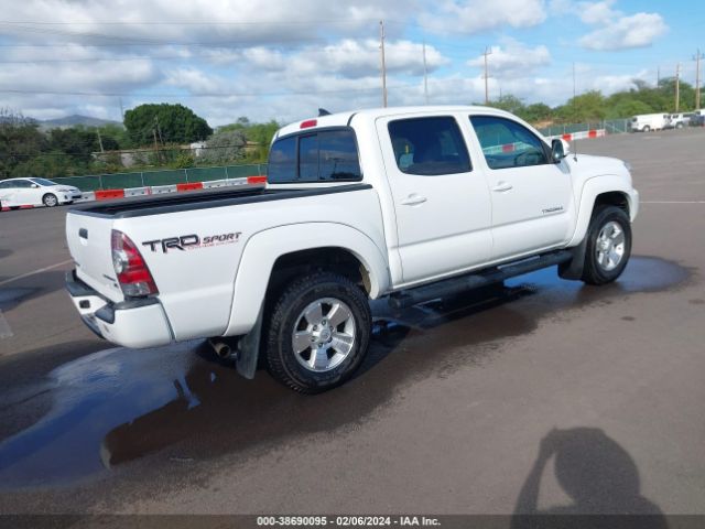 Photo 3 VIN: 3TMJU4GN7FM176616 - TOYOTA TACOMA 