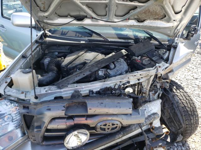 Photo 6 VIN: 3TMJU4GN8AM097657 - TOYOTA TACOMA DOU 