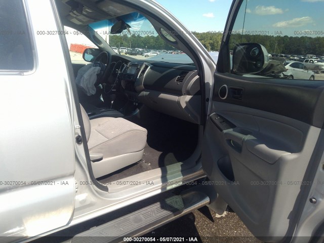 Photo 4 VIN: 3TMJU4GN8DM151771 - TOYOTA TACOMA 