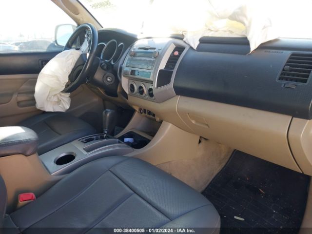 Photo 4 VIN: 3TMJU4GN9BM110451 - TOYOTA TACOMA 