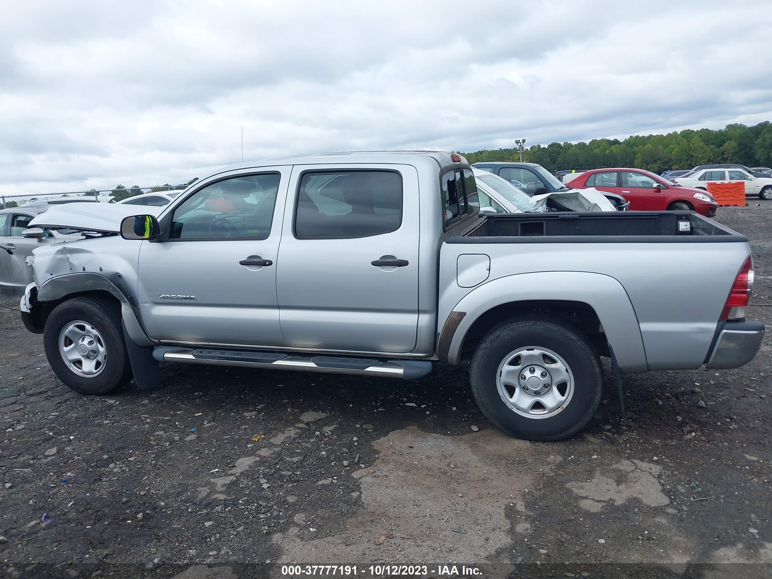 Photo 13 VIN: 3TMJU4GN9BM125614 - TOYOTA TACOMA 