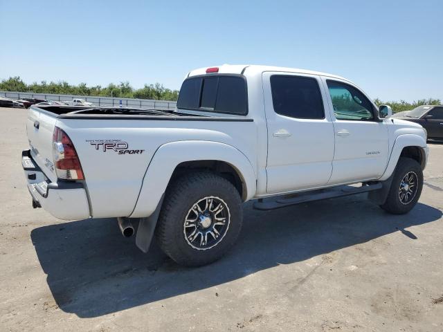 Photo 2 VIN: 3TMJU4GNXAM099930 - TOYOTA TACOMA DOU 