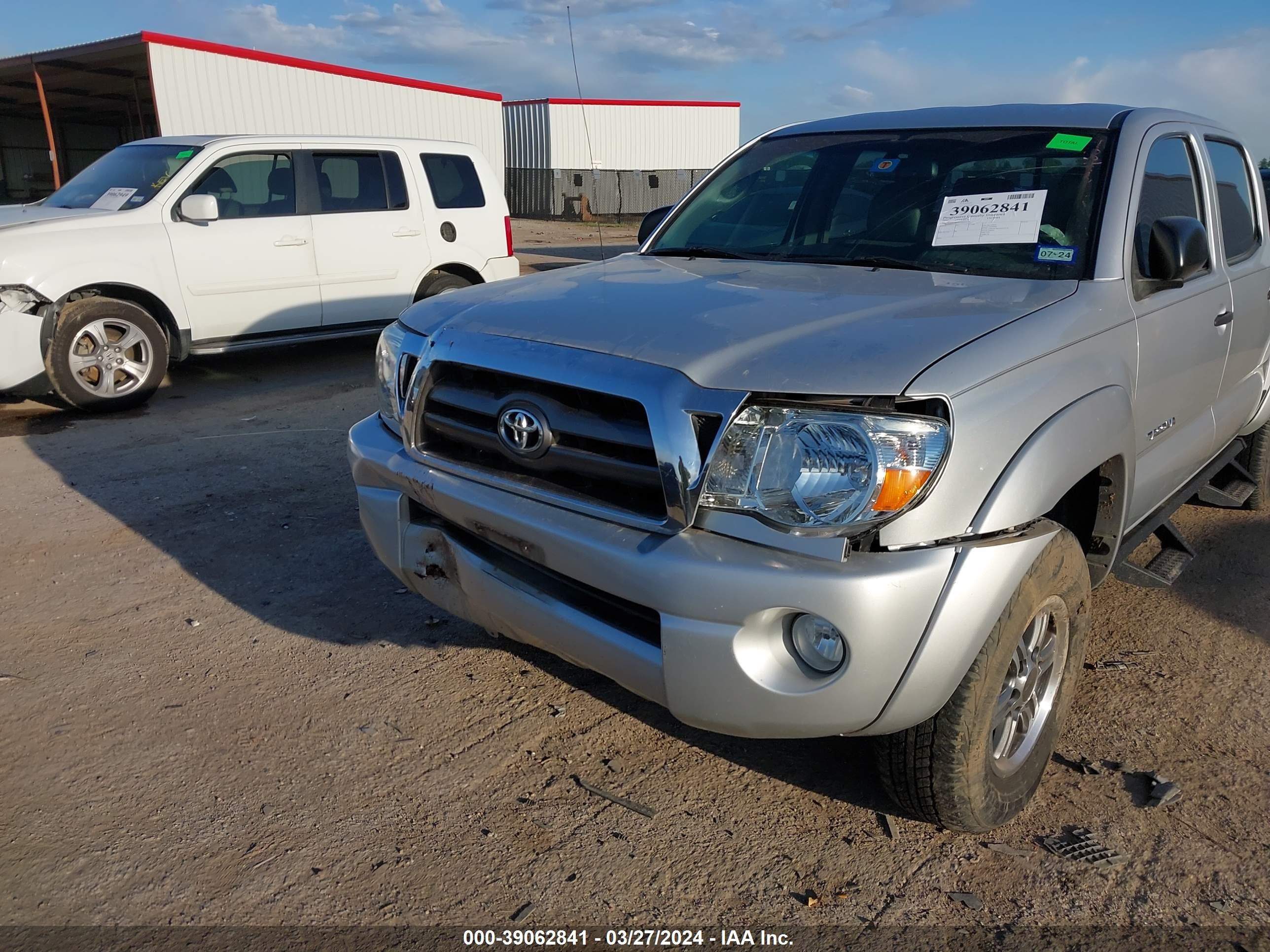 Photo 5 VIN: 3TMJU4GNXAM101501 - TOYOTA TACOMA 