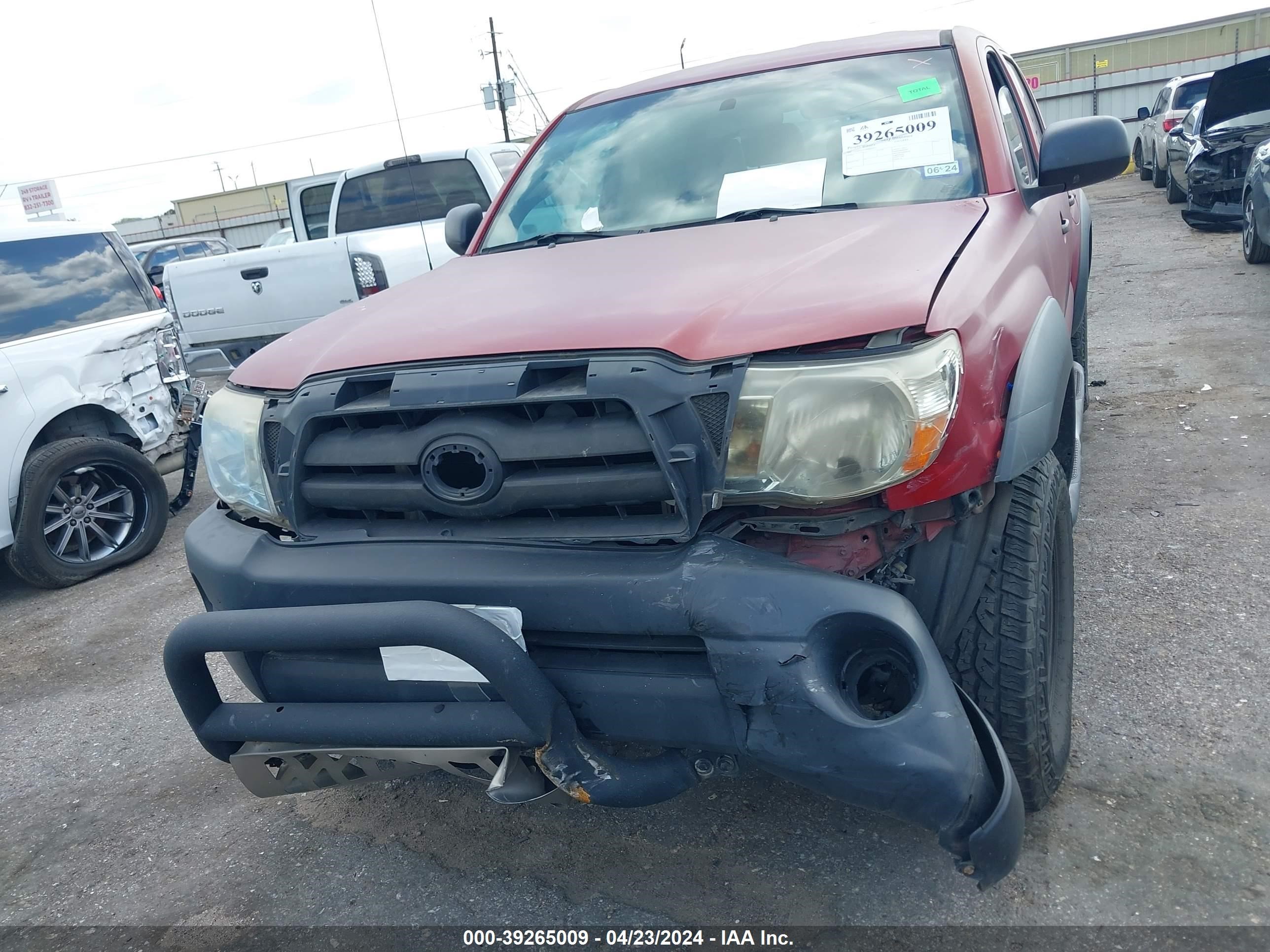 Photo 11 VIN: 3TMJU62N18M065677 - TOYOTA TACOMA 