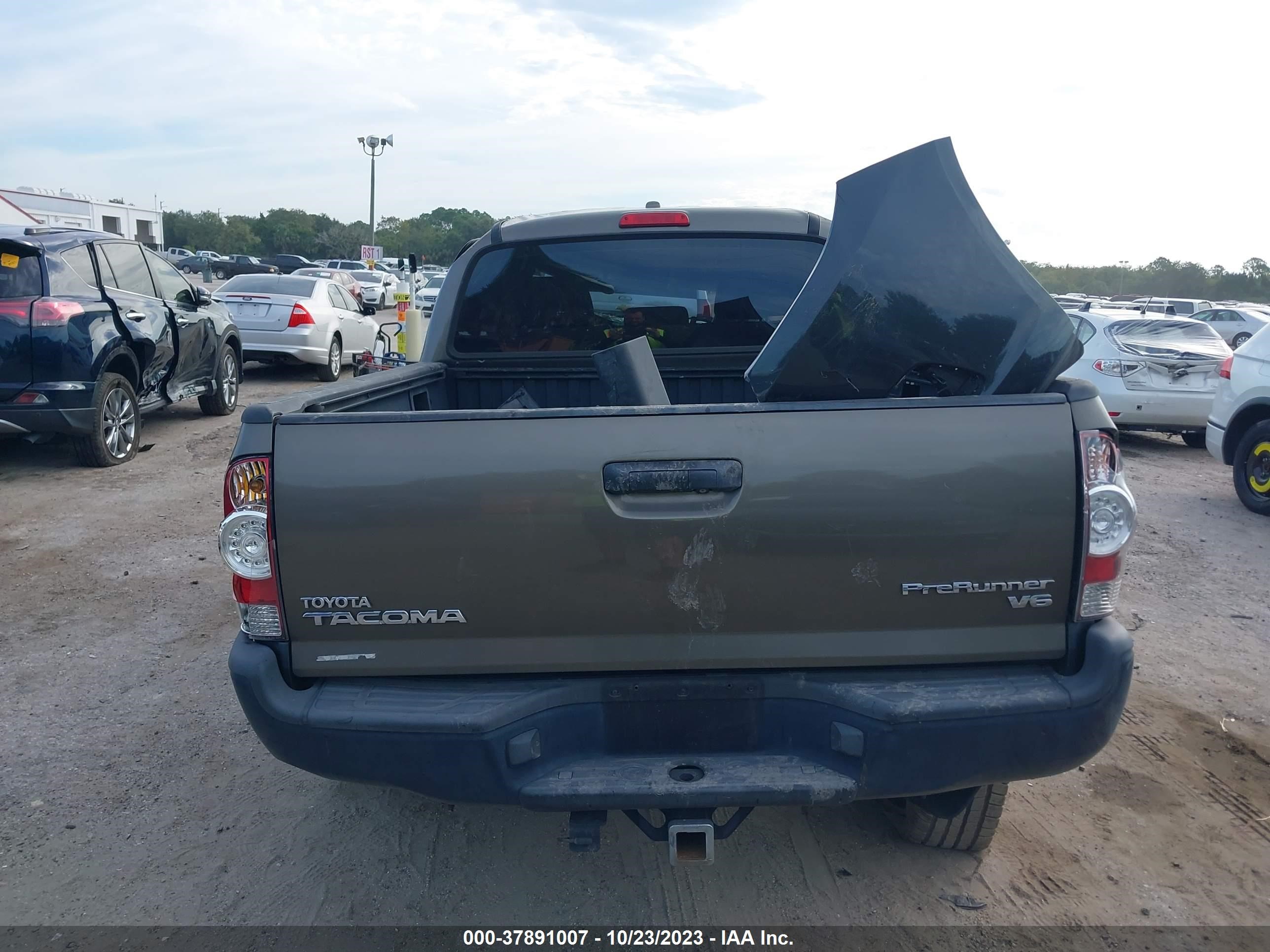 Photo 16 VIN: 3TMJU62N19M079628 - TOYOTA TACOMA 