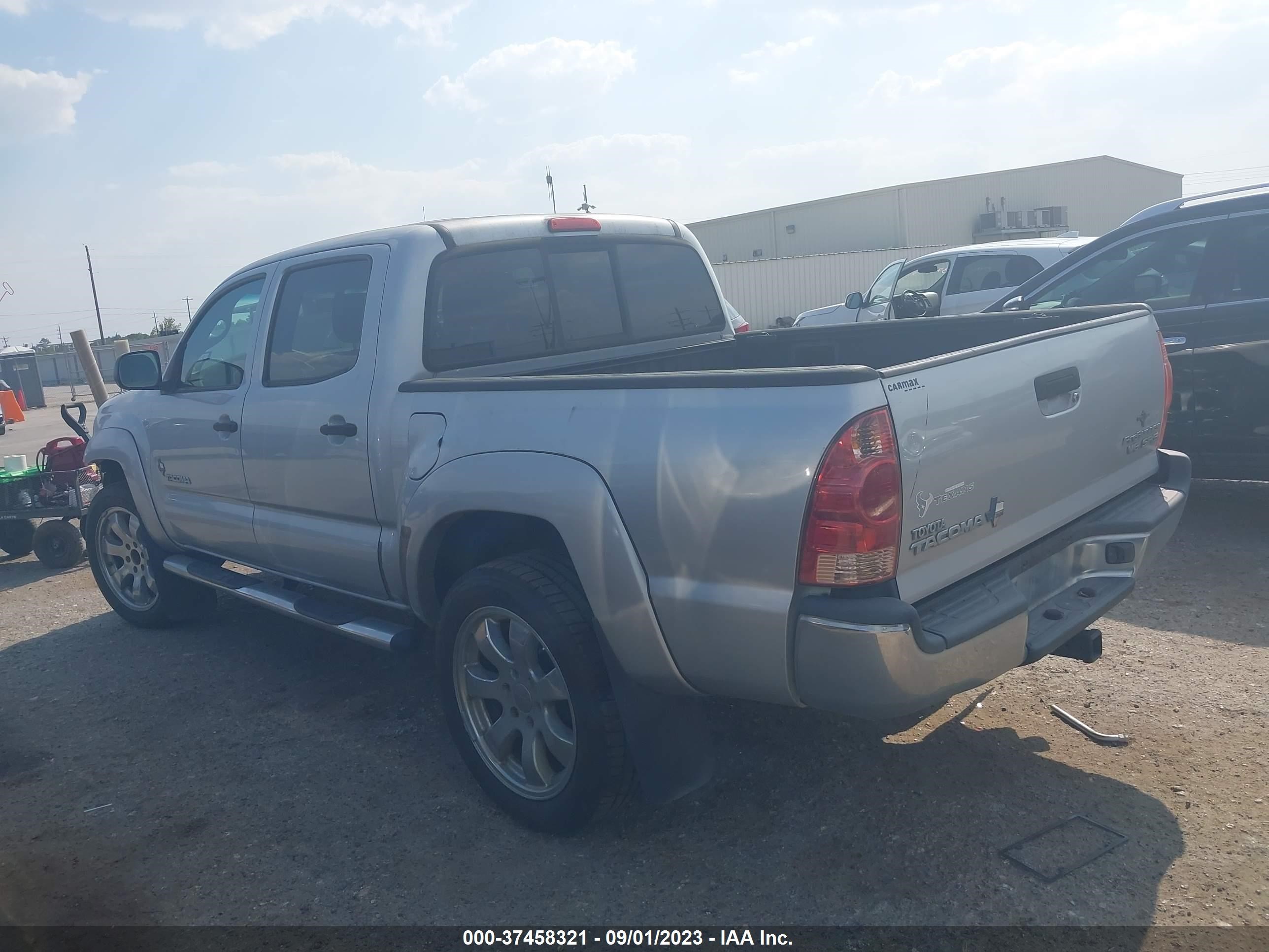 Photo 2 VIN: 3TMJU62N38M050016 - TOYOTA TACOMA 