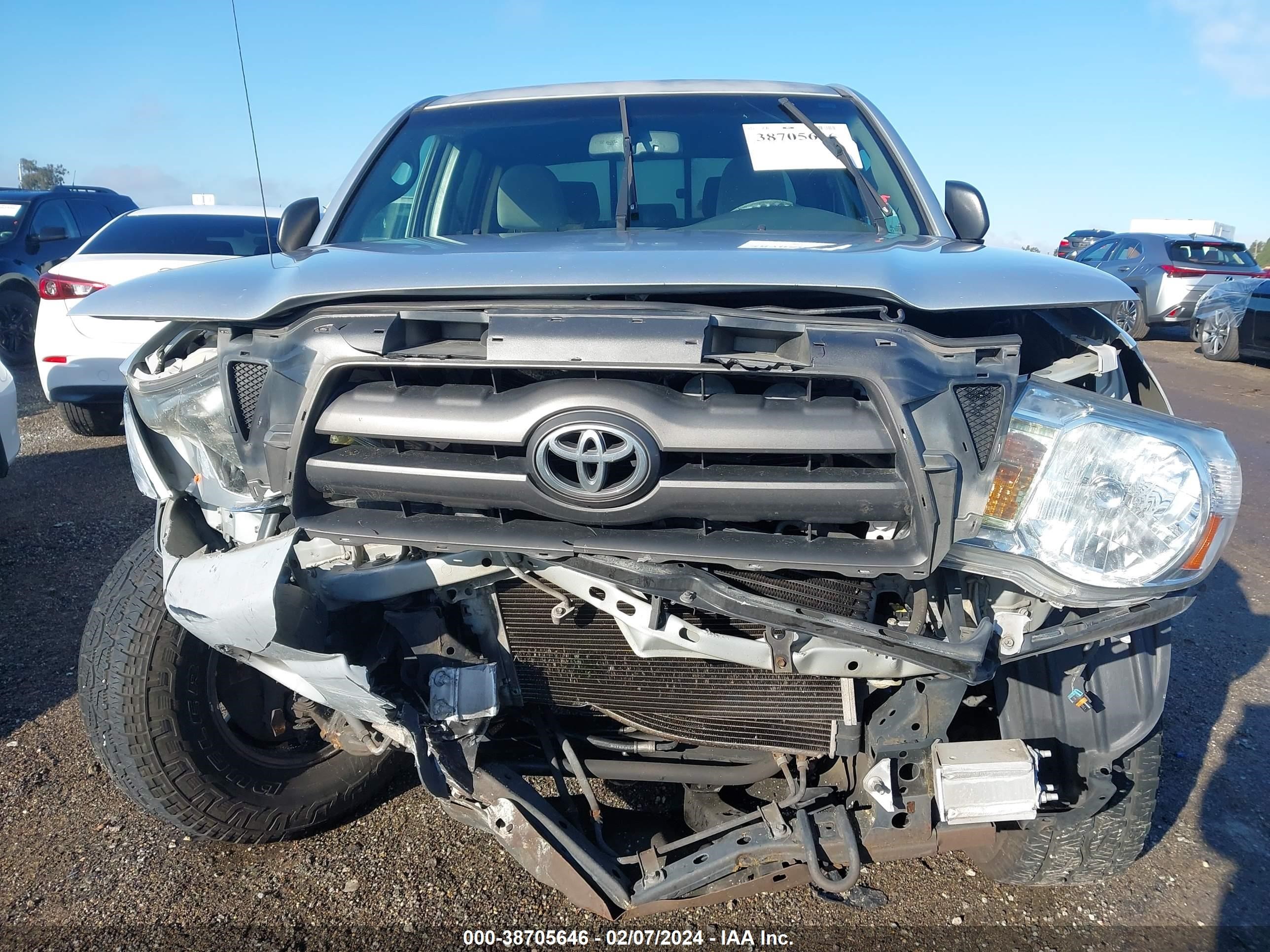 Photo 11 VIN: 3TMJU62N49M089599 - TOYOTA TACOMA 