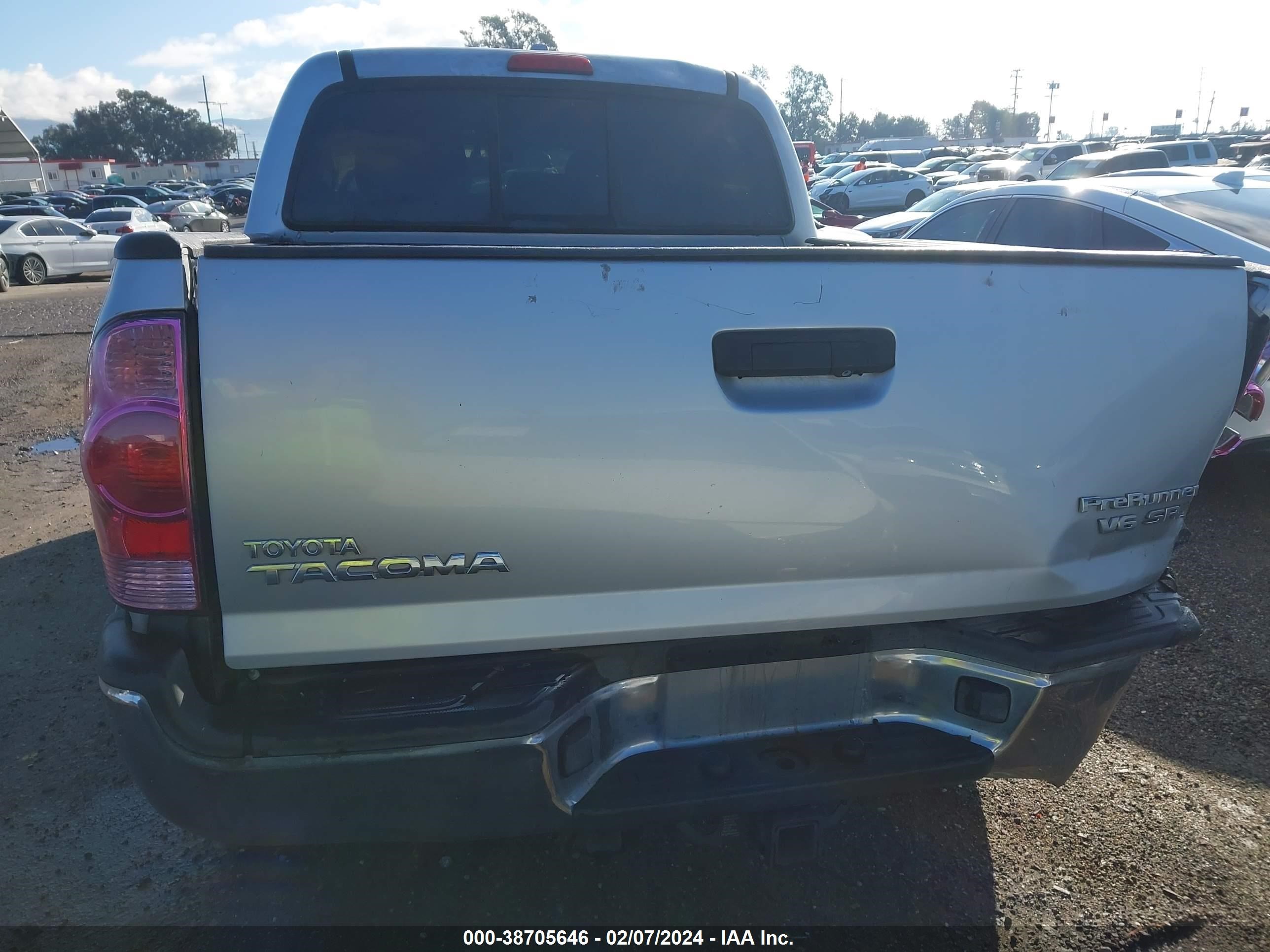 Photo 15 VIN: 3TMJU62N49M089599 - TOYOTA TACOMA 