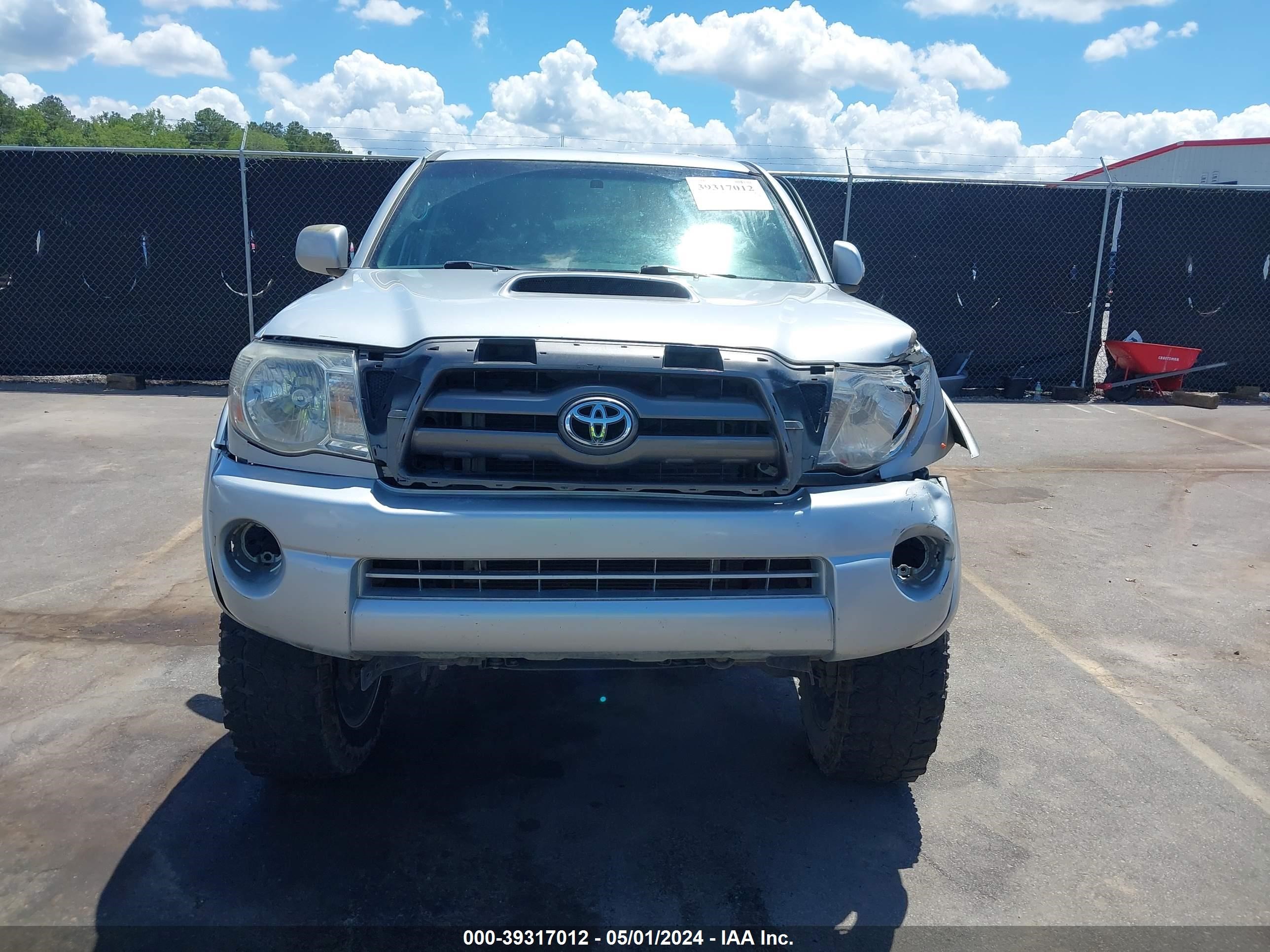 Photo 11 VIN: 3TMJU62N69M072402 - TOYOTA TACOMA 