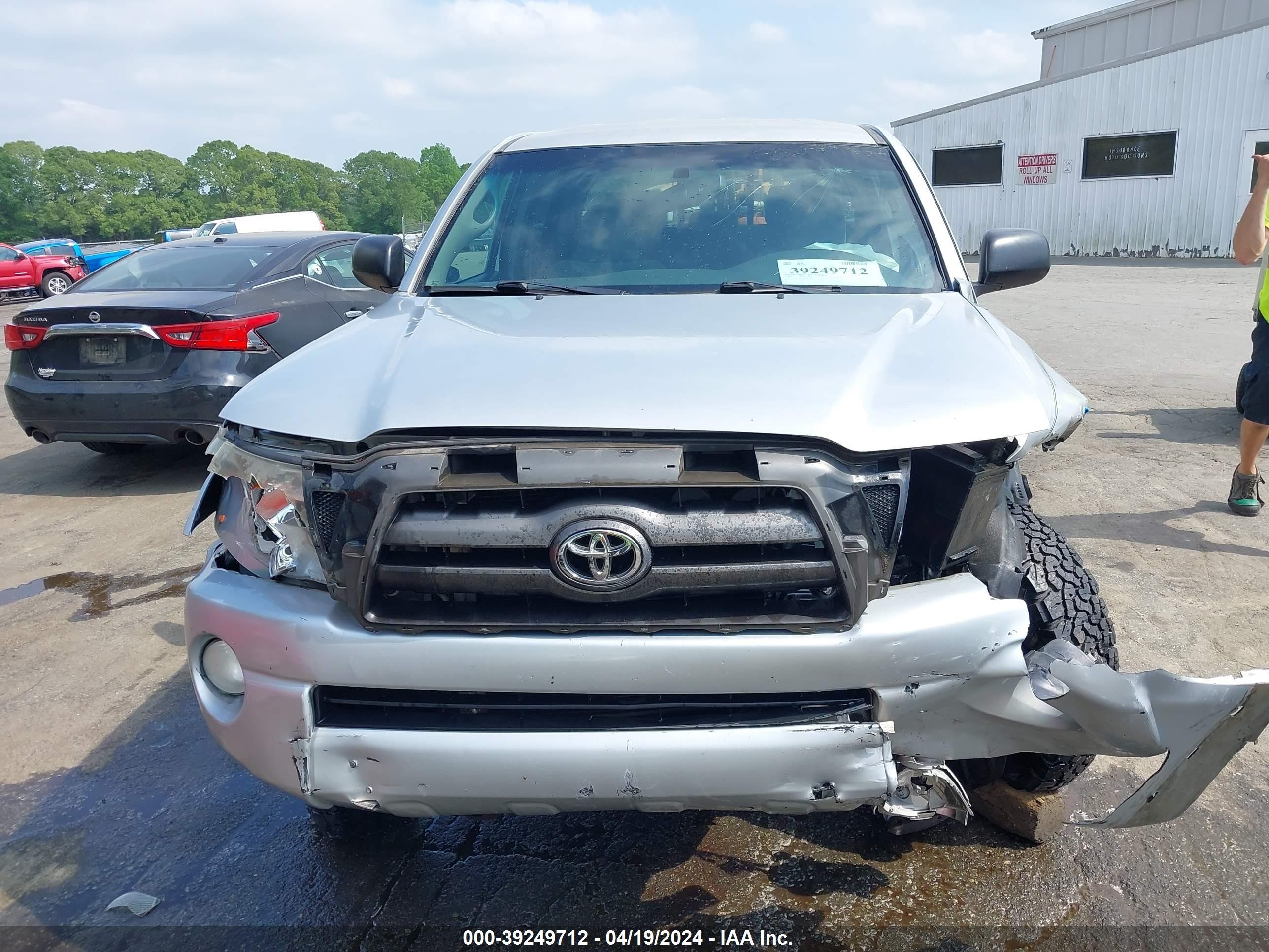 Photo 11 VIN: 3TMJU62N69M073002 - TOYOTA TACOMA 