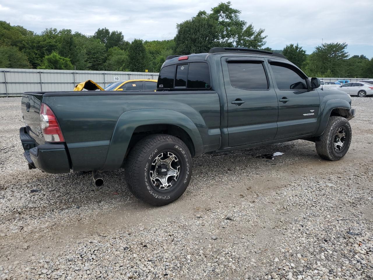 Photo 2 VIN: 3TMKU4HN0AM024186 - TOYOTA TACOMA 