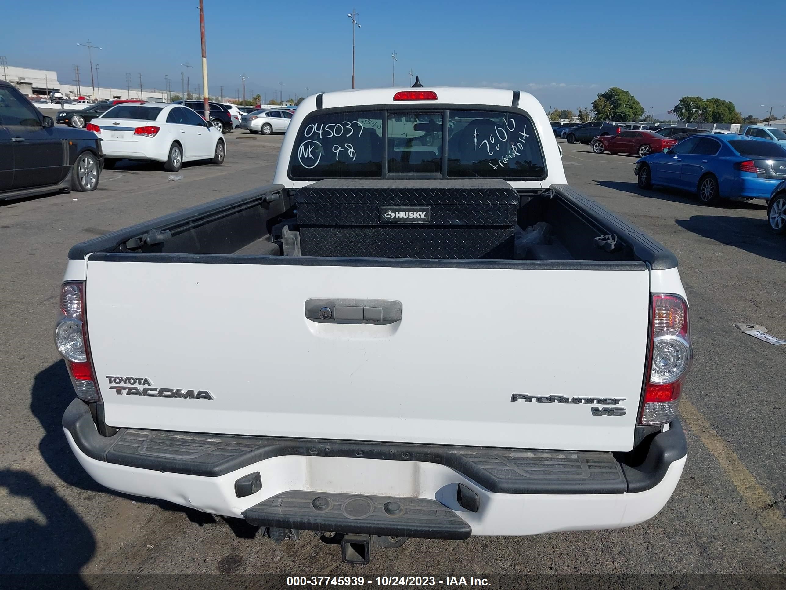 Photo 14 VIN: 3TMKU4HN1FM045037 - TOYOTA TACOMA 