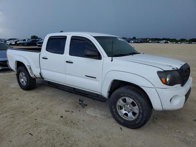 Photo 3 VIN: 3TMKU72N68M015710 - TOYOTA TACOMA DOU 