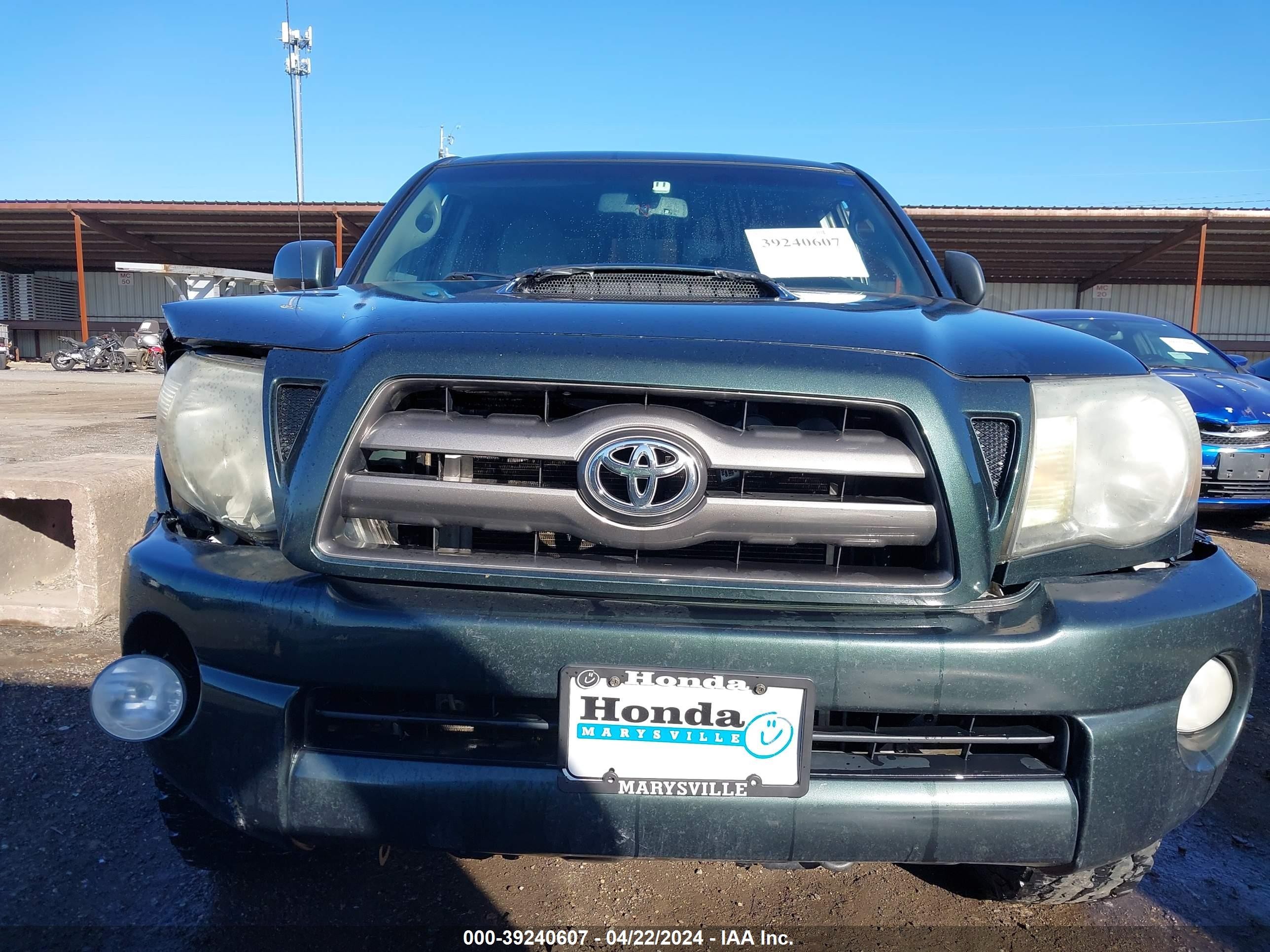 Photo 11 VIN: 3TMKU72N69M018561 - TOYOTA TACOMA 