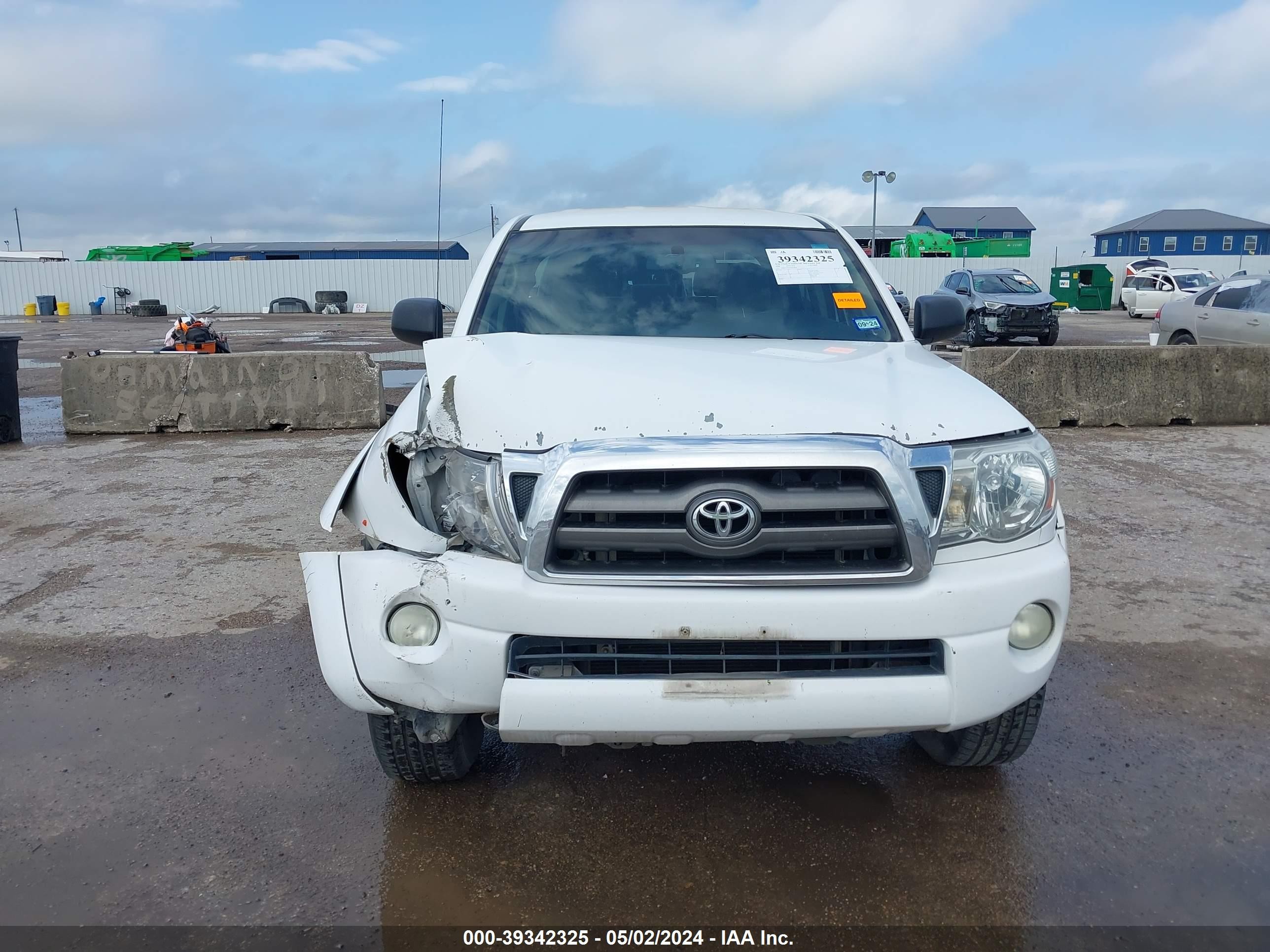 Photo 11 VIN: 3TMKU72N69M018866 - TOYOTA TACOMA 