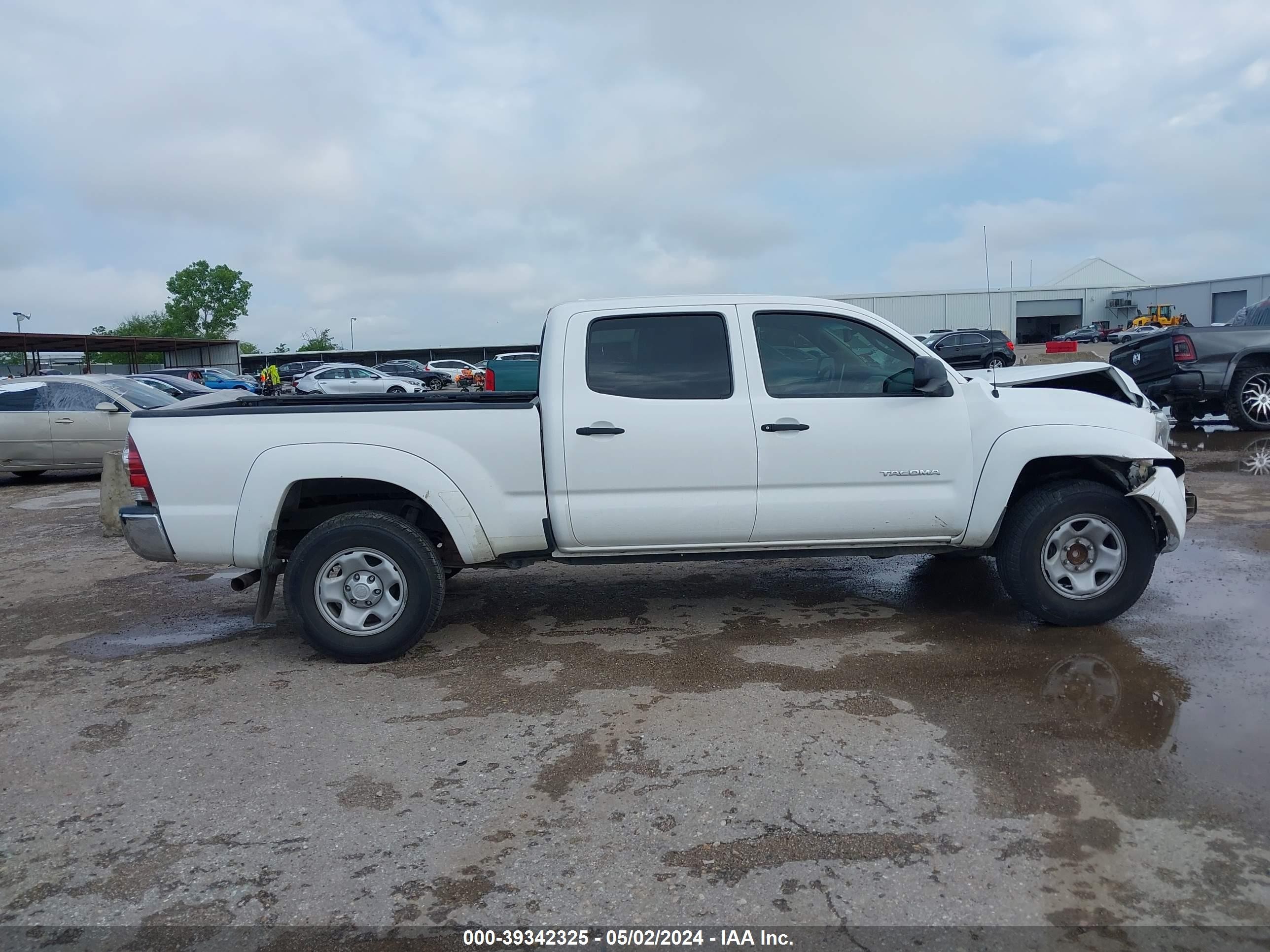 Photo 12 VIN: 3TMKU72N69M018866 - TOYOTA TACOMA 