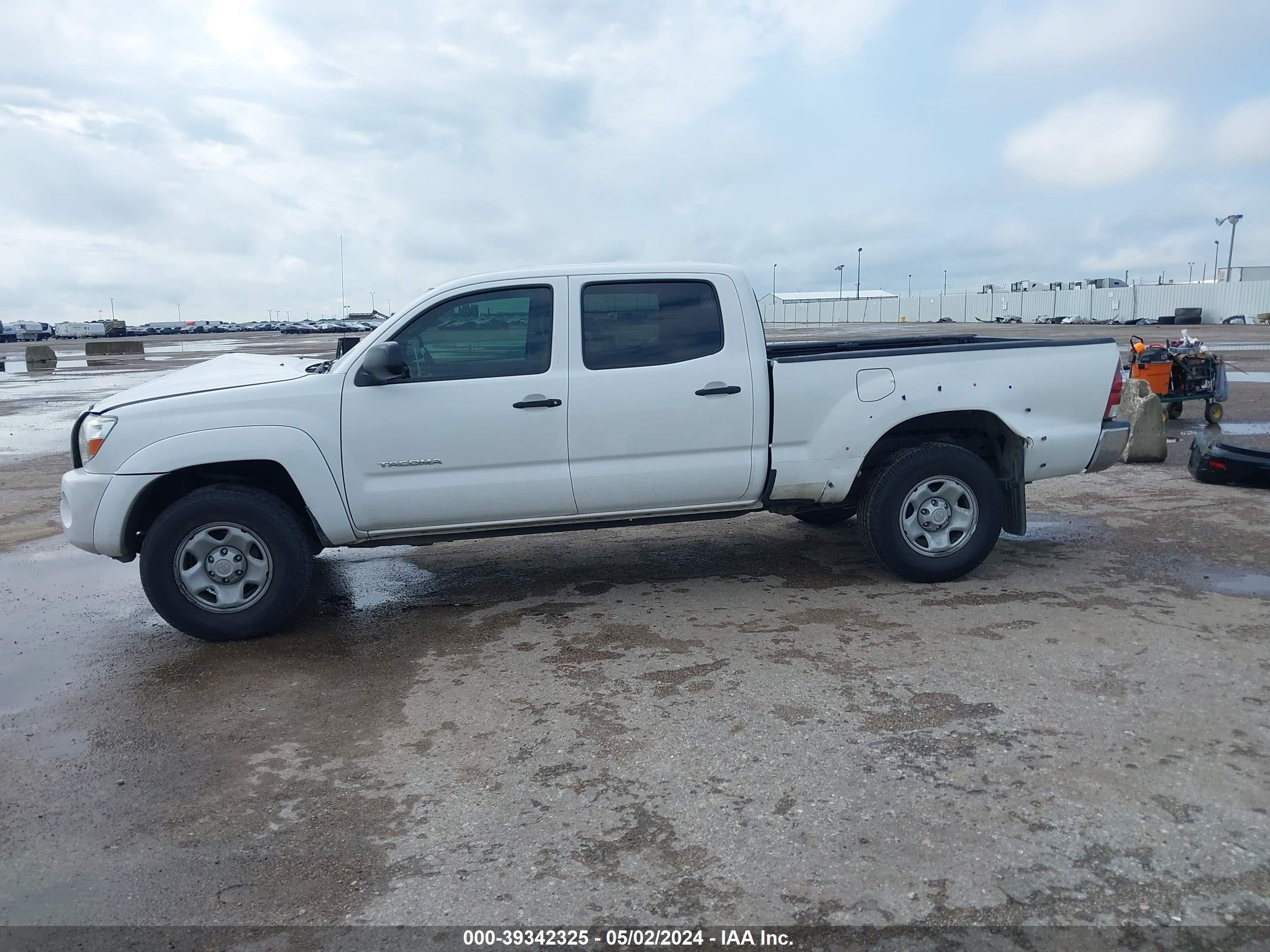 Photo 13 VIN: 3TMKU72N69M018866 - TOYOTA TACOMA 