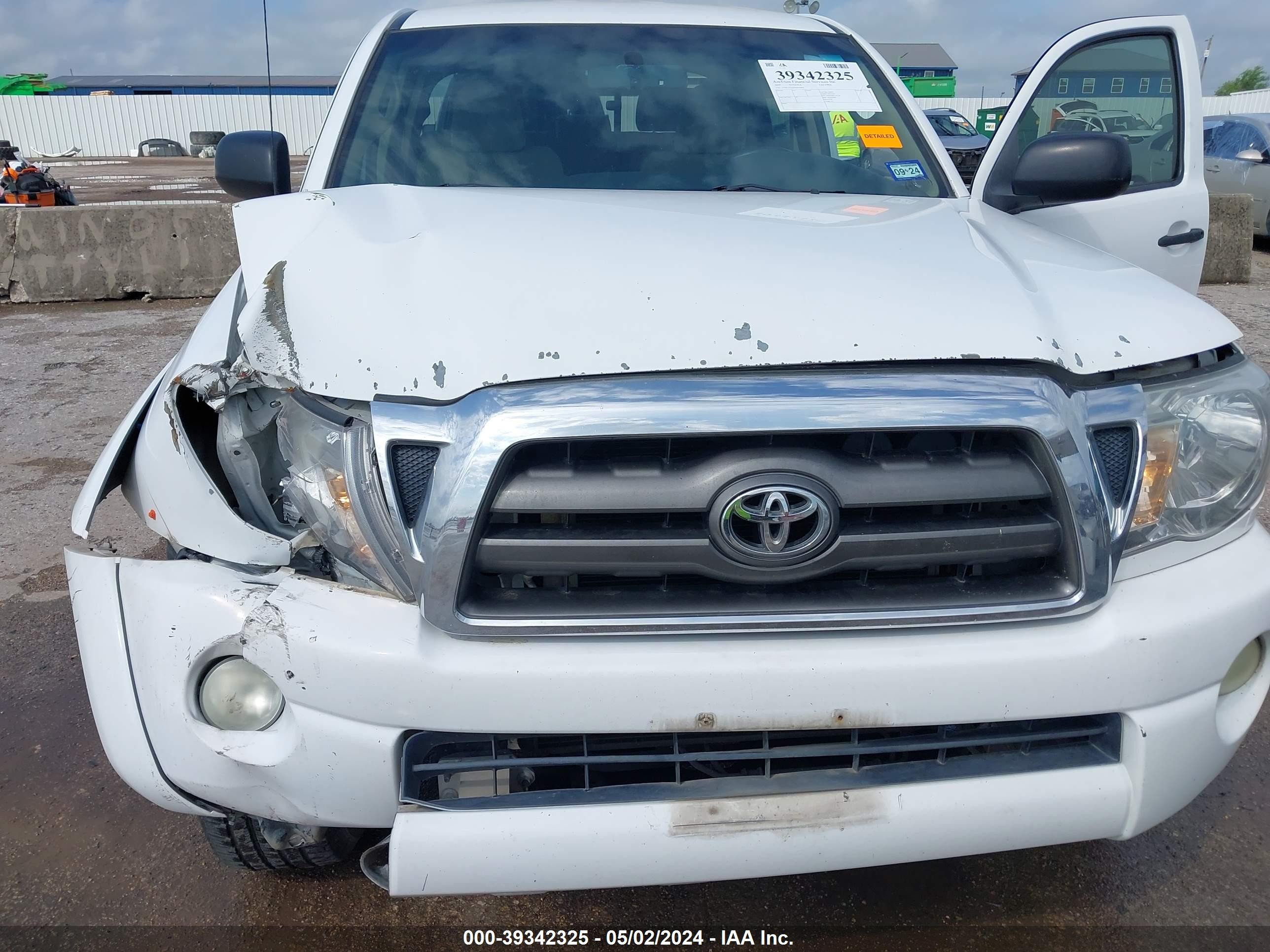 Photo 9 VIN: 3TMKU72N69M018866 - TOYOTA TACOMA 