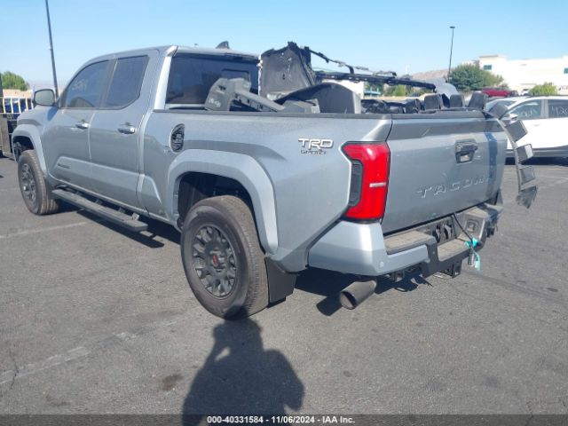 Photo 2 VIN: 3TMLB5FN8RM000619 - TOYOTA TACOMA 