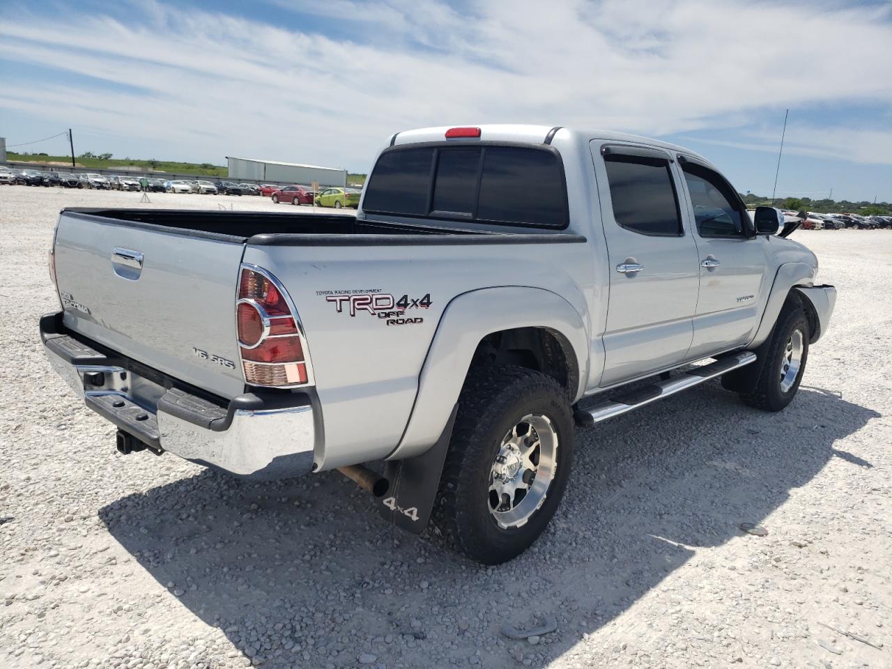 Photo 2 VIN: 3TMLU42N07M013436 - TOYOTA TACOMA 