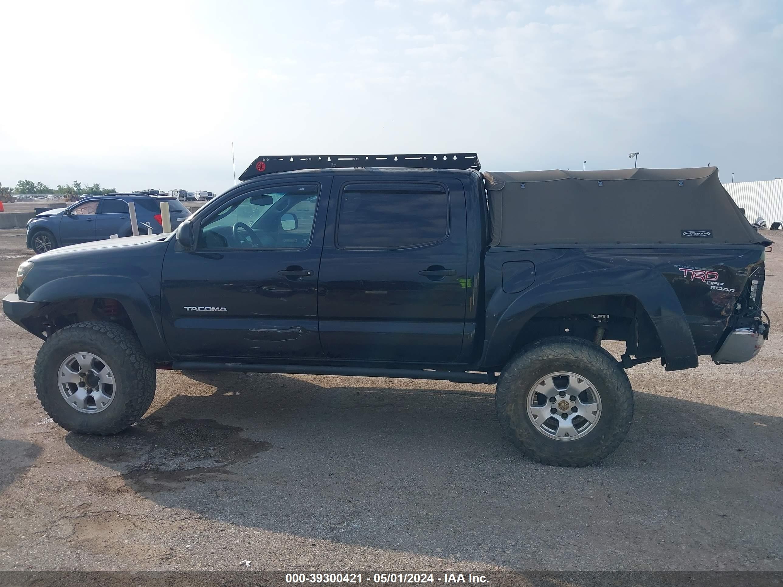 Photo 13 VIN: 3TMLU42N09M025122 - TOYOTA TACOMA 