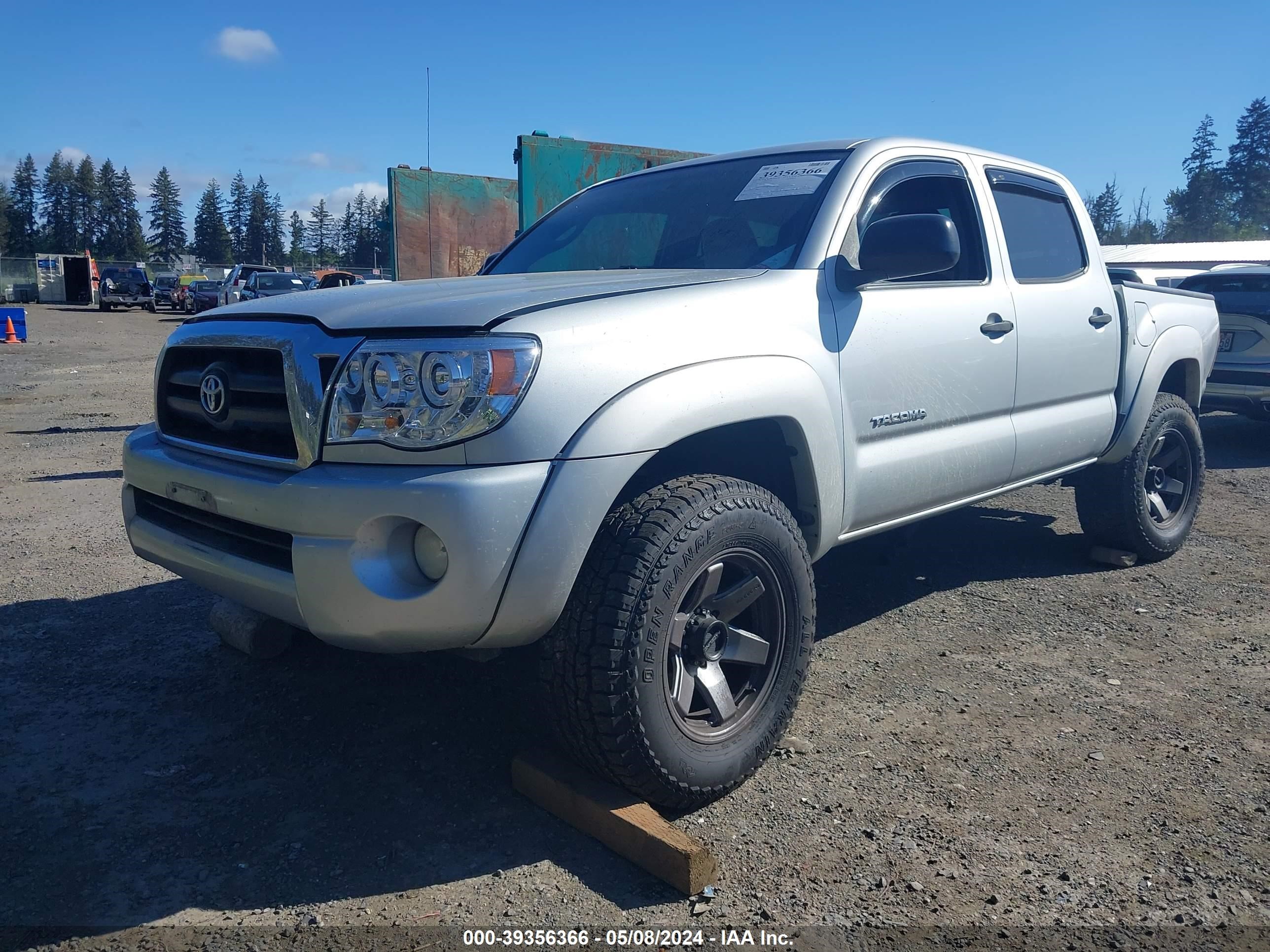 Photo 1 VIN: 3TMLU42N18M013947 - TOYOTA TACOMA 