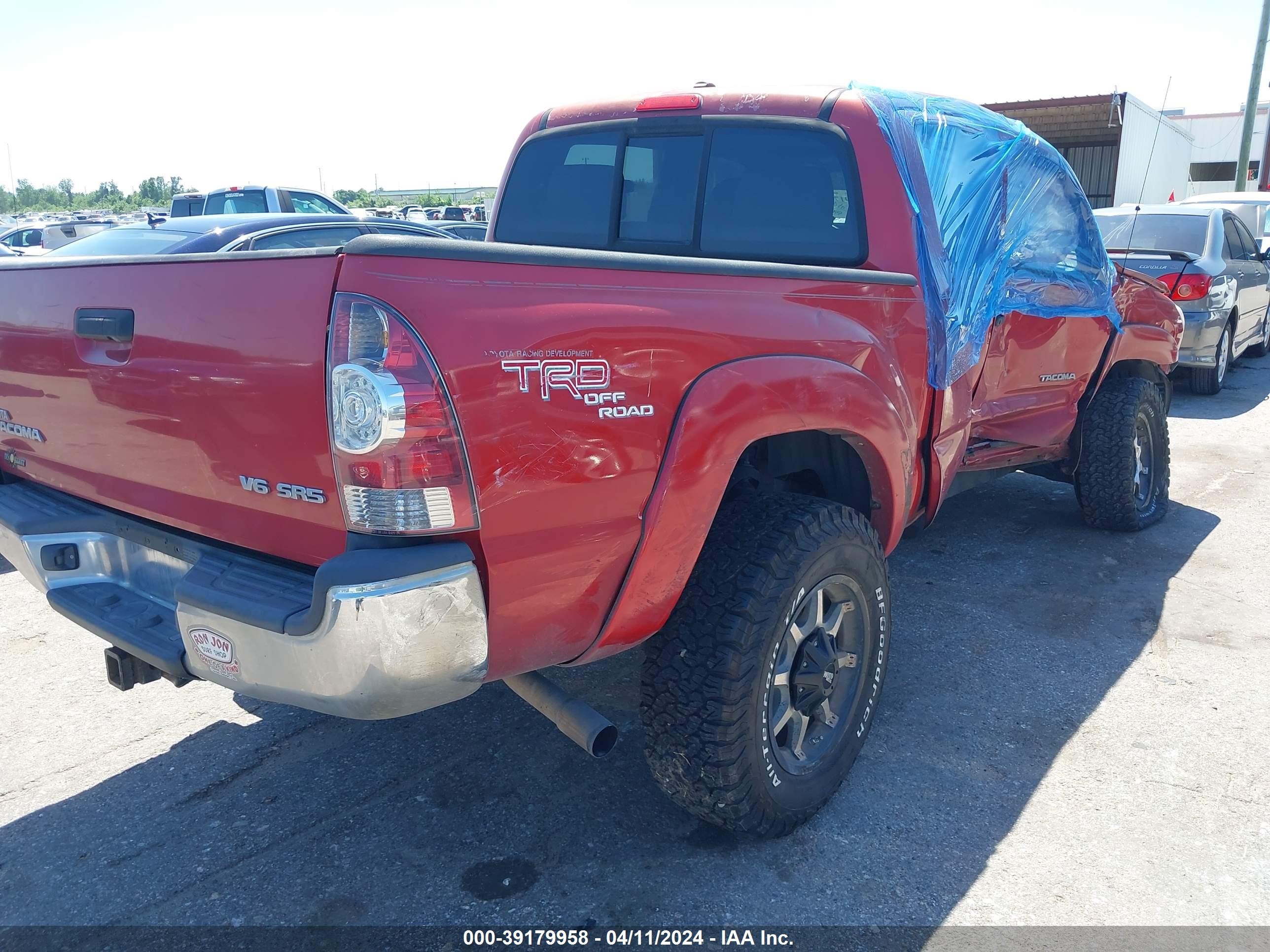 Photo 3 VIN: 3TMLU42N19M024707 - TOYOTA TACOMA 