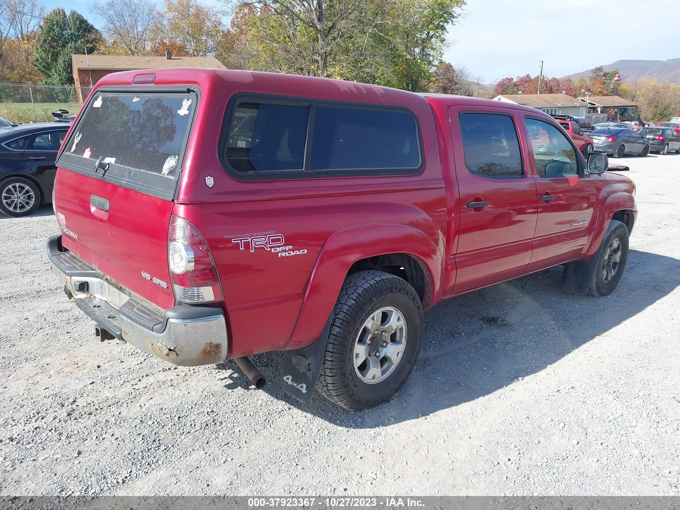 Photo 3 VIN: 3TMLU42N19M028241 - TOYOTA TACOMA 