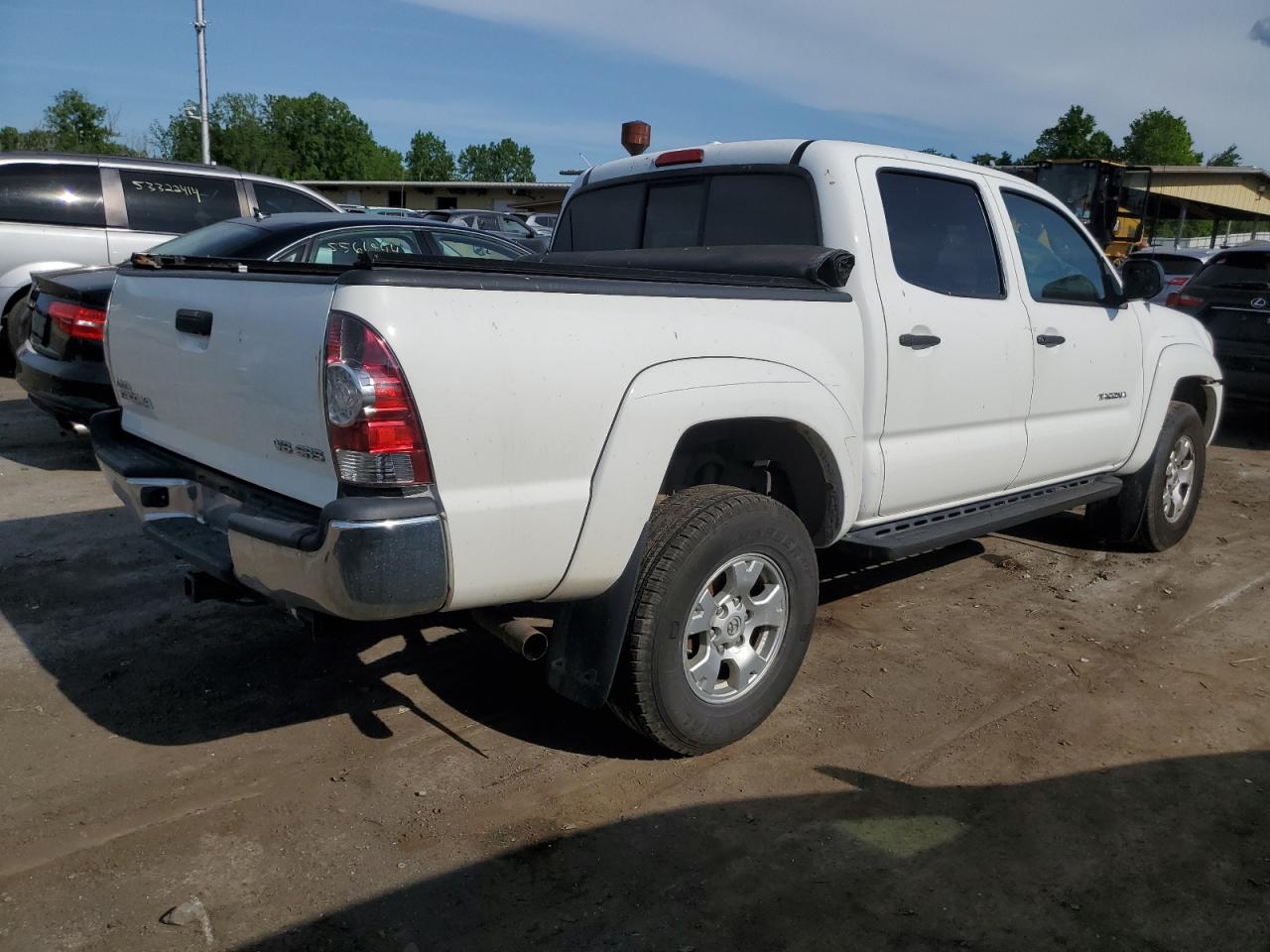 Photo 2 VIN: 3TMLU42N59M023074 - TOYOTA TACOMA 