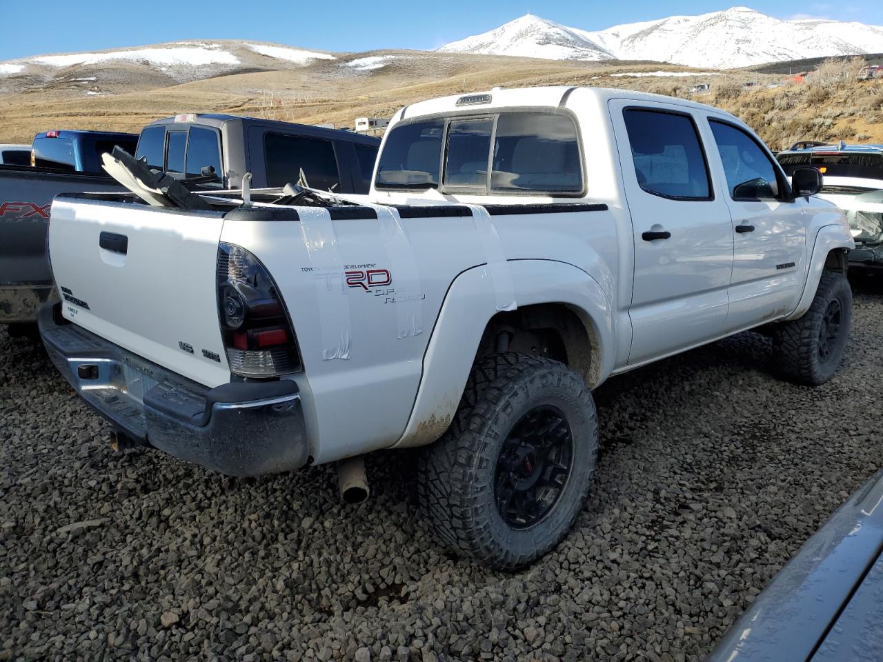 Photo 2 VIN: 3TMLU42N59M024662 - TOYOTA TACOMA 