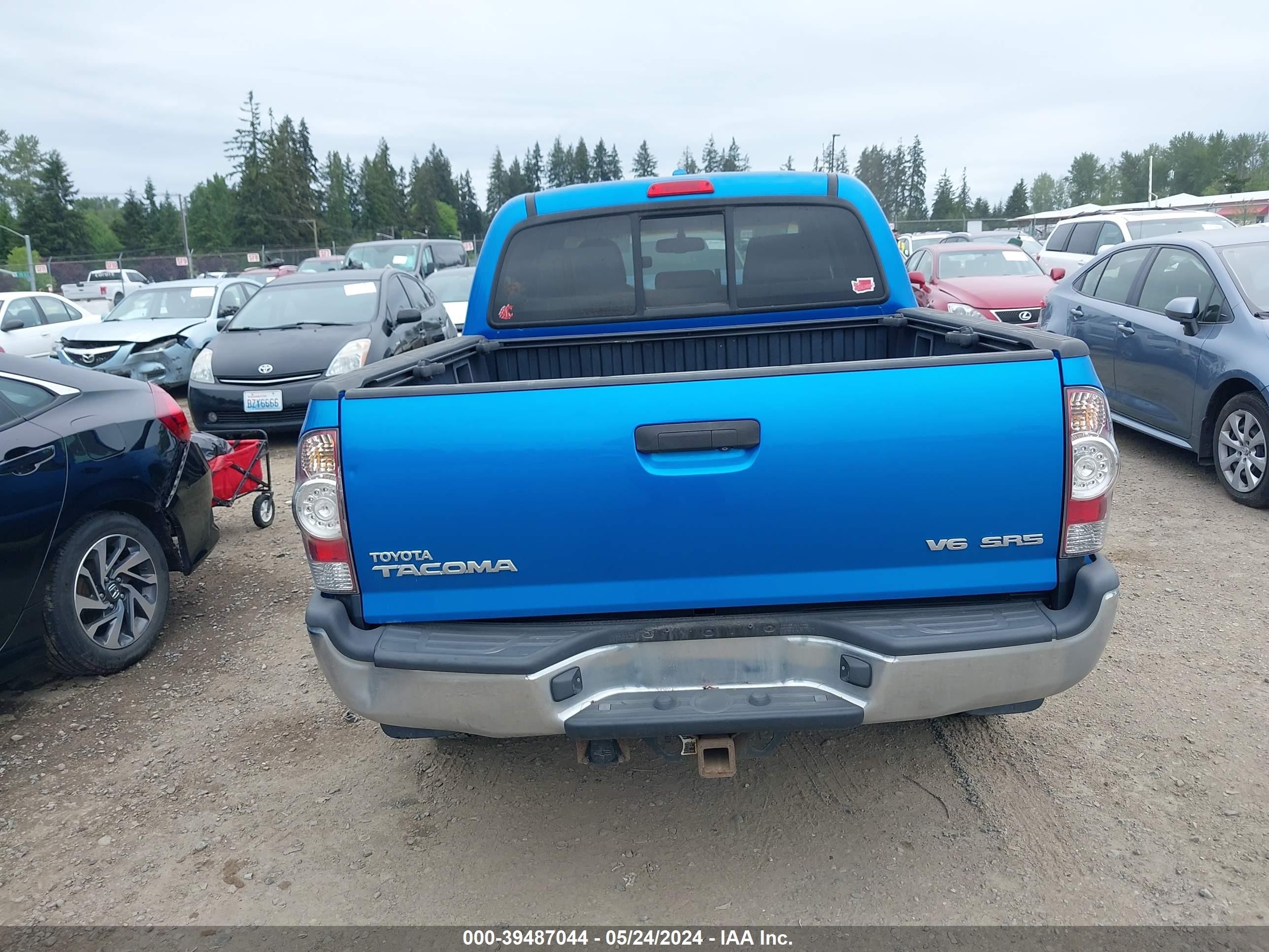 Photo 15 VIN: 3TMLU42N59M033555 - TOYOTA TACOMA 