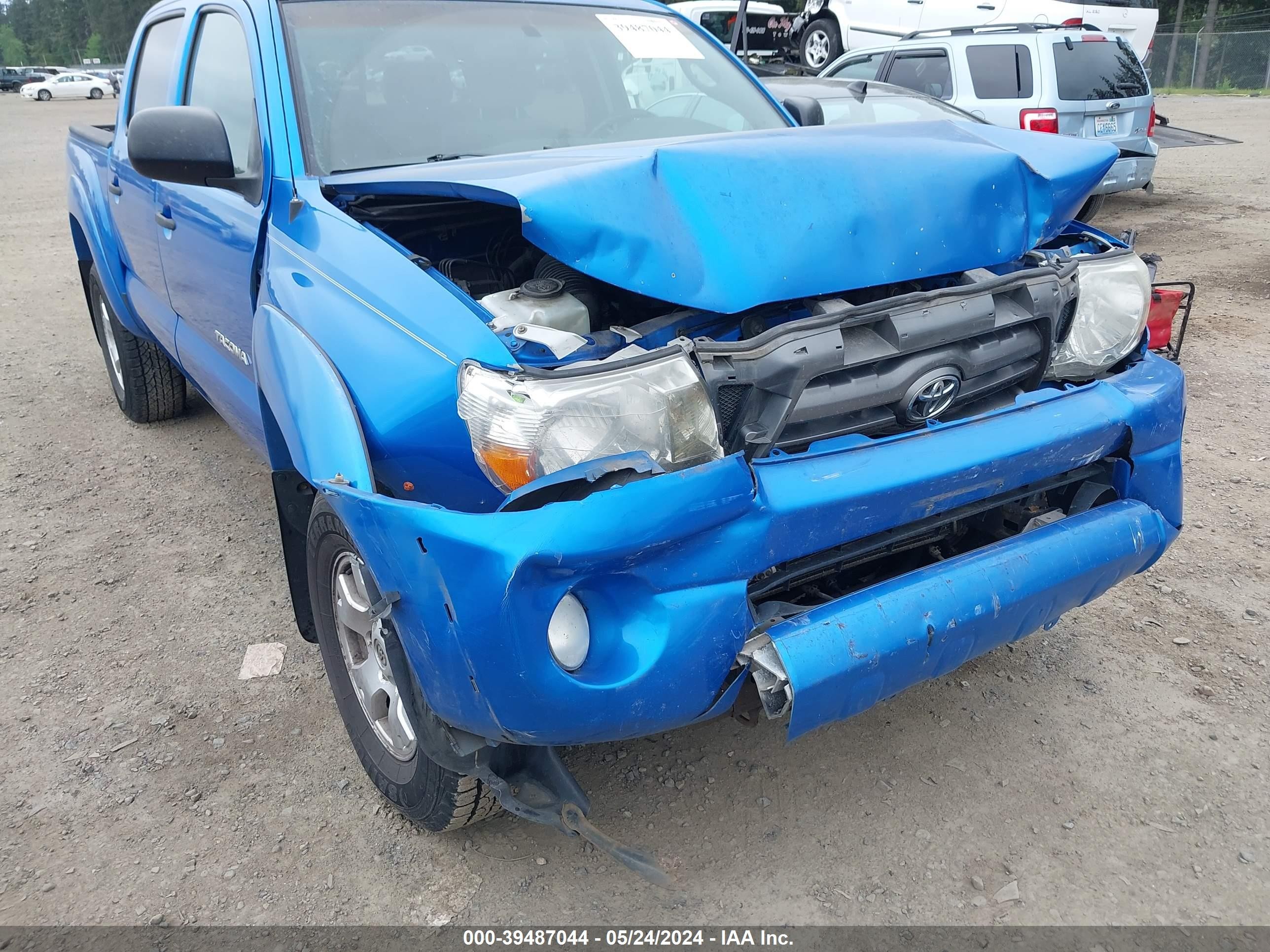 Photo 5 VIN: 3TMLU42N59M033555 - TOYOTA TACOMA 