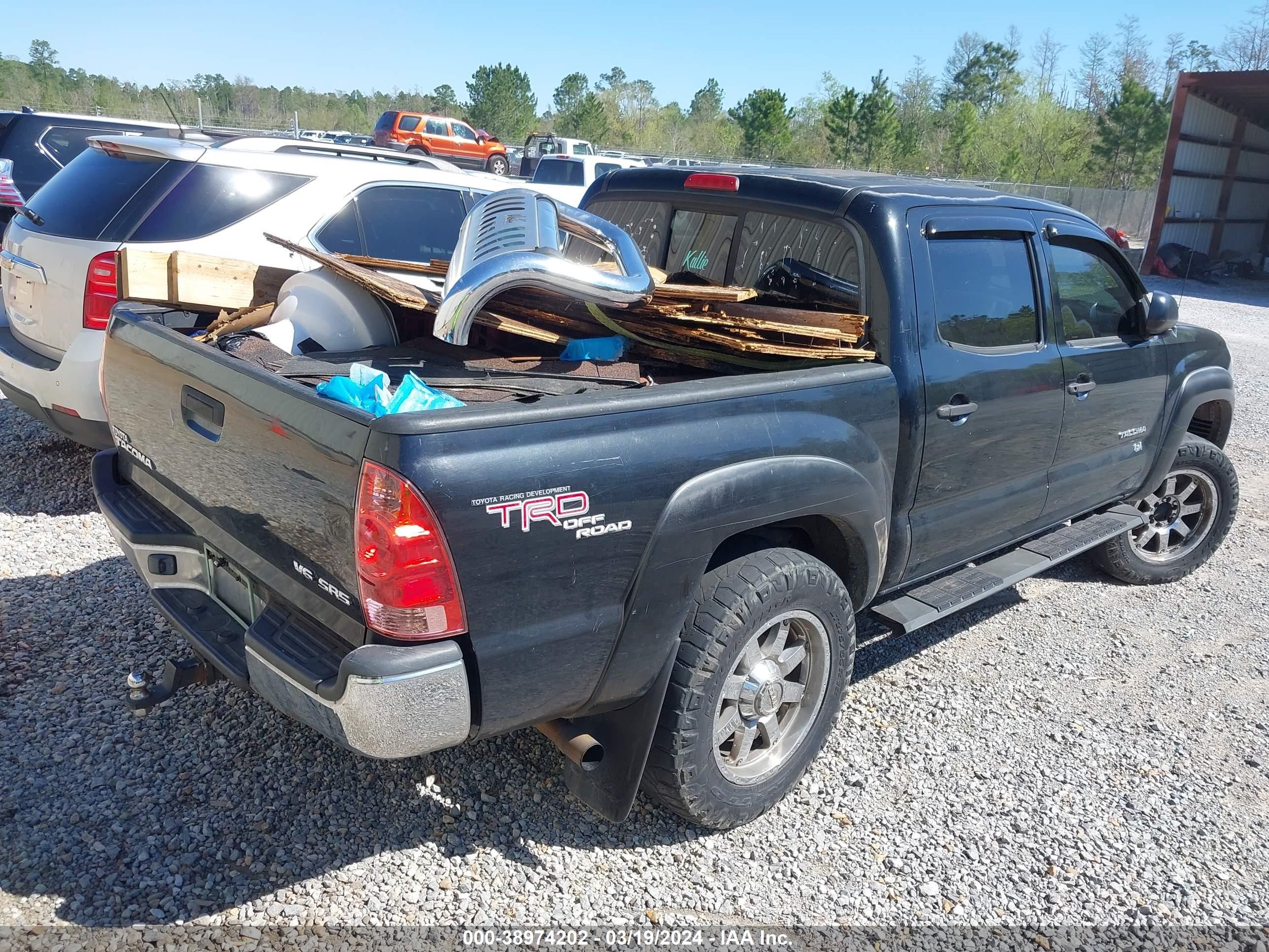 Photo 3 VIN: 3TMLU42N66M006165 - TOYOTA TACOMA 