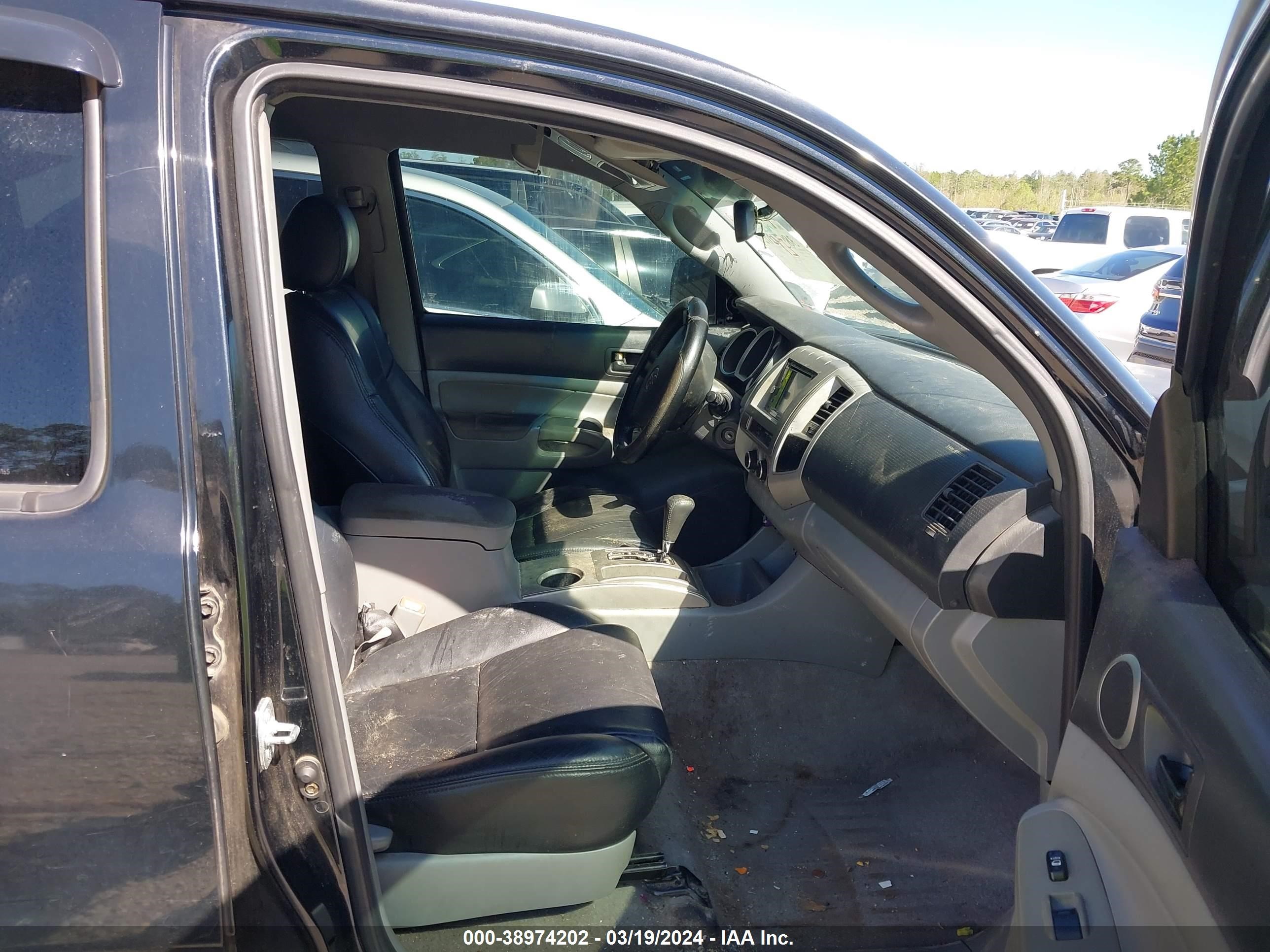 Photo 4 VIN: 3TMLU42N66M006165 - TOYOTA TACOMA 