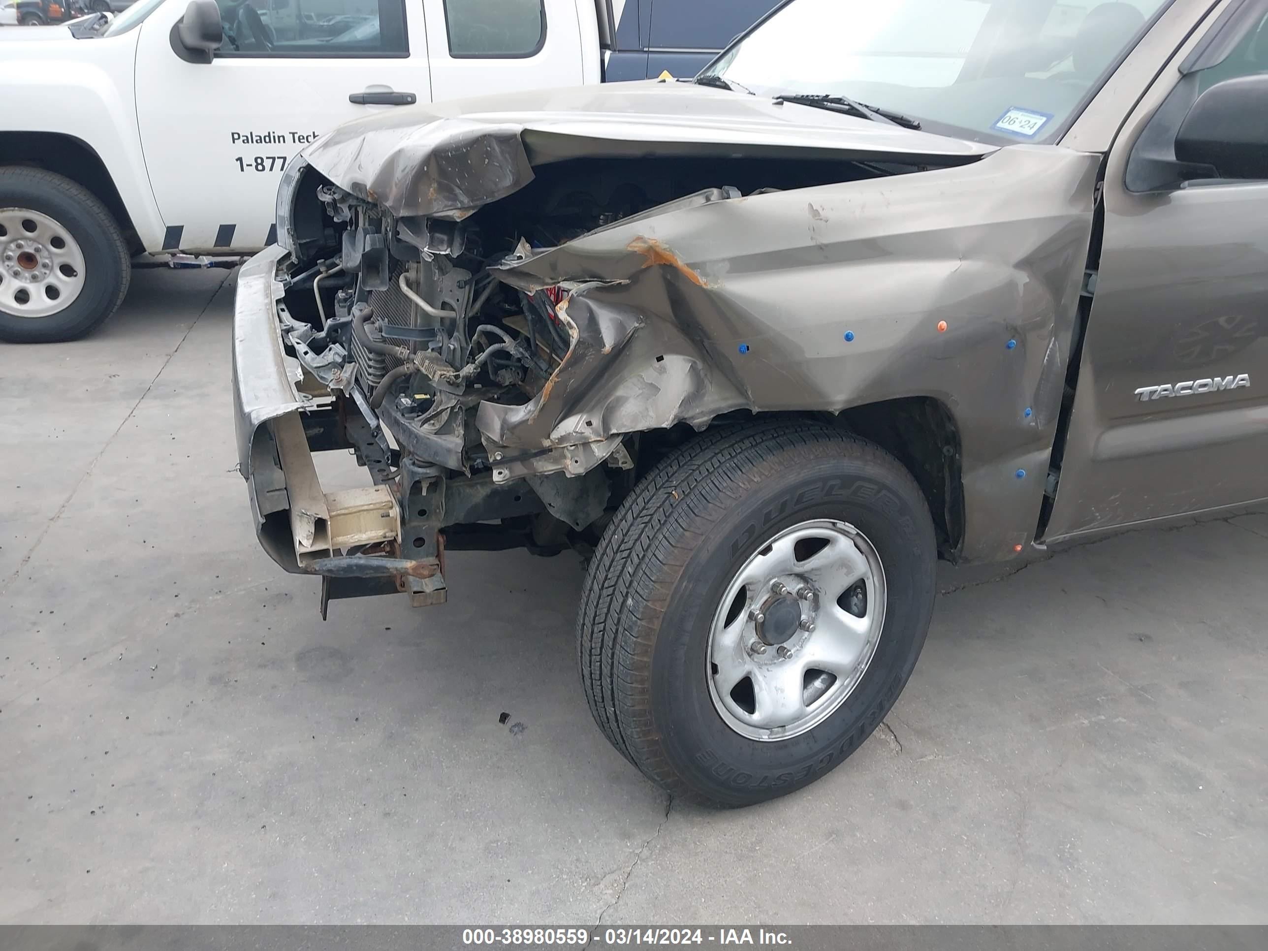 Photo 17 VIN: 3TMLU42N69M024458 - TOYOTA TACOMA 