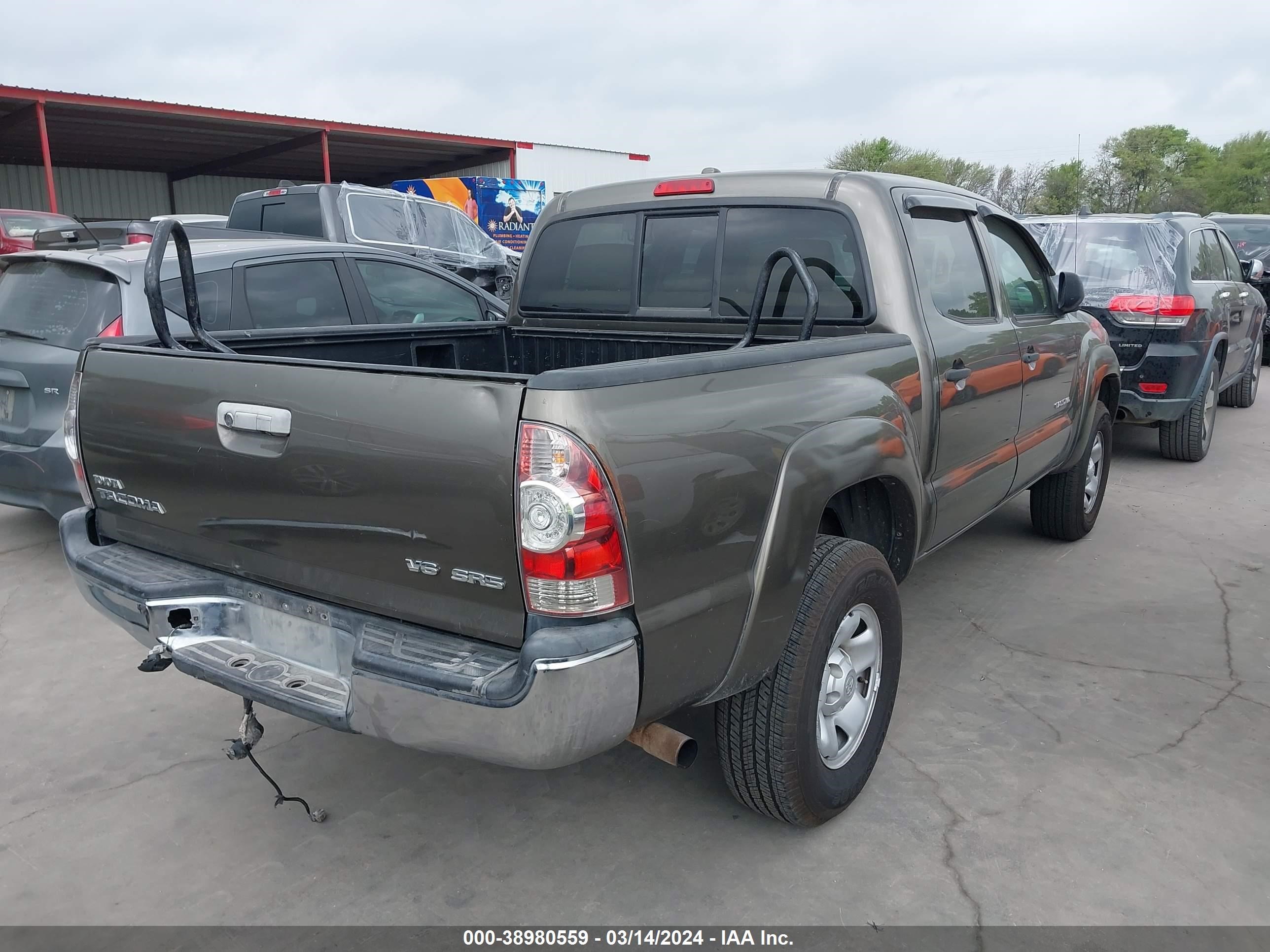 Photo 3 VIN: 3TMLU42N69M024458 - TOYOTA TACOMA 