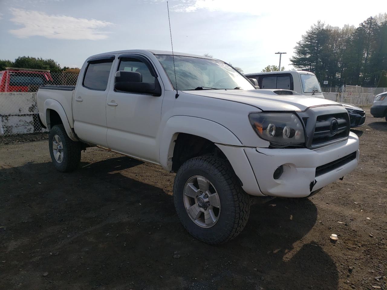 Photo 3 VIN: 3TMLU42N69M032558 - TOYOTA TACOMA 