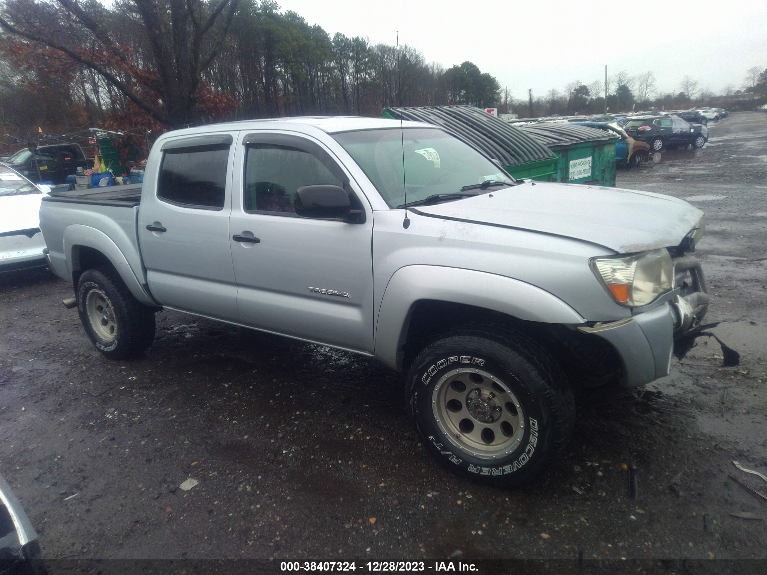 Photo 12 VIN: 3TMLU42NX9M020509 - TOYOTA TACOMA 