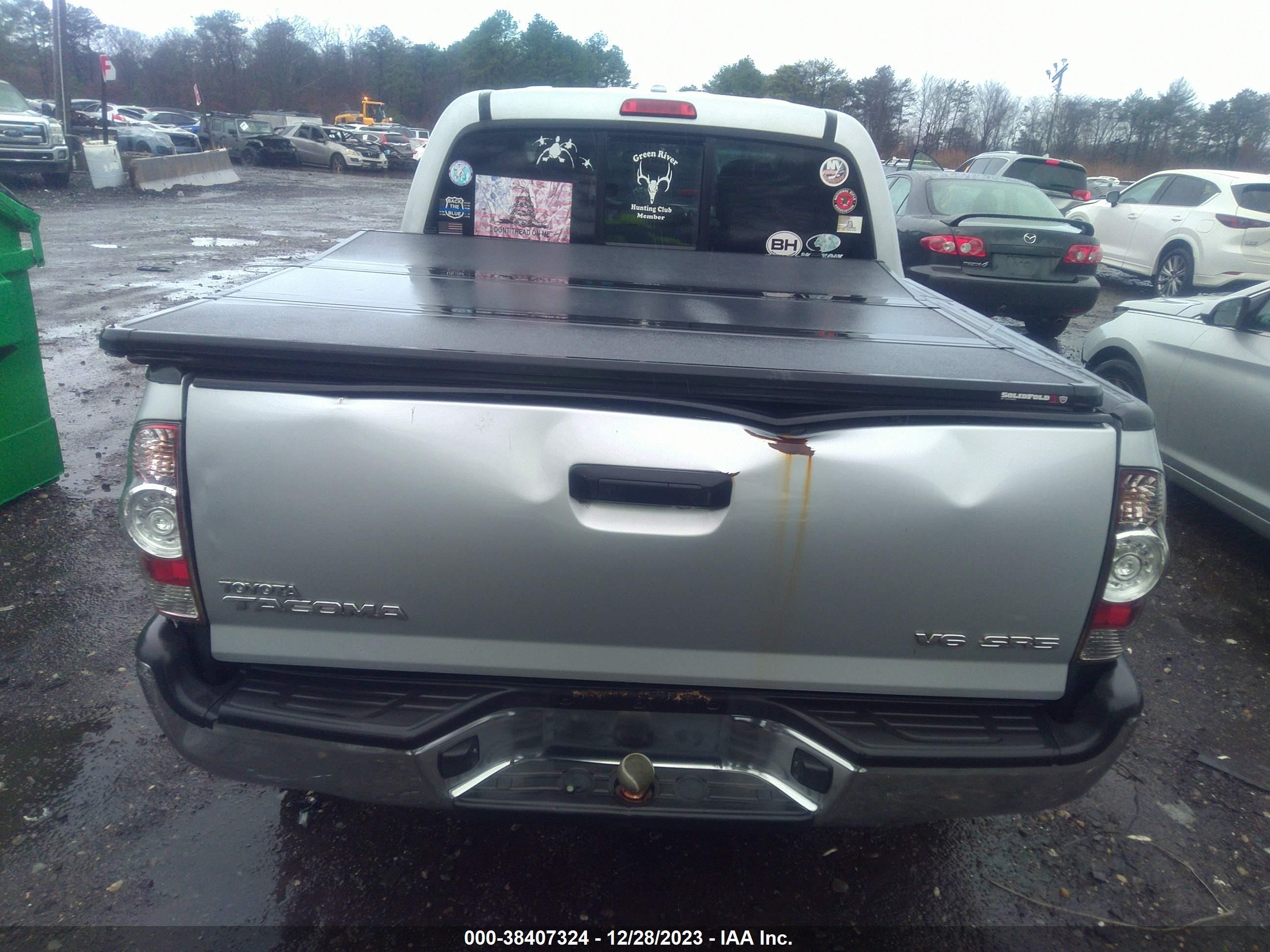 Photo 15 VIN: 3TMLU42NX9M020509 - TOYOTA TACOMA 