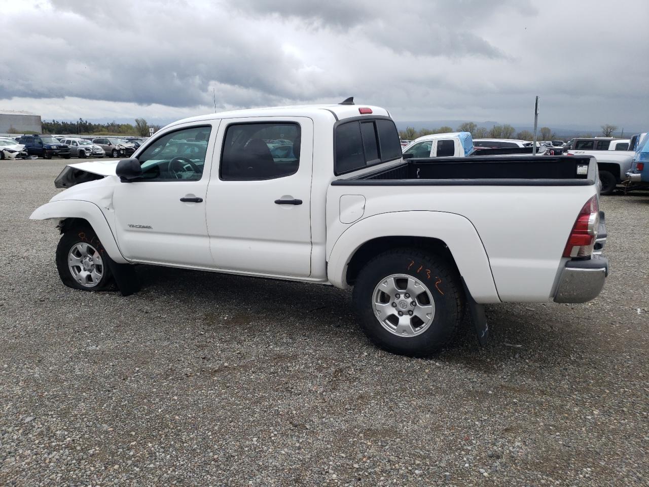 Photo 1 VIN: 3TMLU4EN0EM136730 - TOYOTA TACOMA 