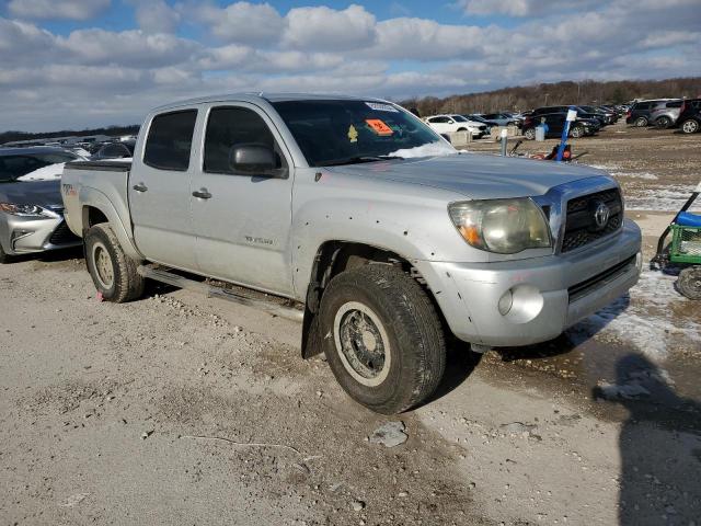 Photo 3 VIN: 3TMLU4EN1BM059958 - TOYOTA TACOMA DOU 